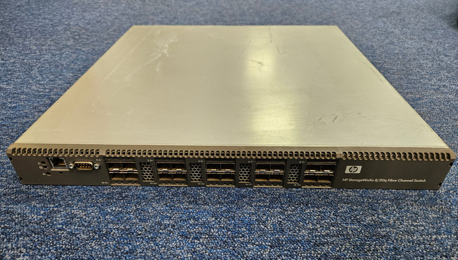 HP HSTNM-N015 StorageWorks 8/20Q FC Switch ( AK241-63001 ) USED