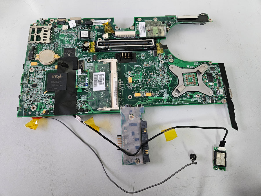 HP System Mother Board for NC4200 ( 383515-001 ) REF
