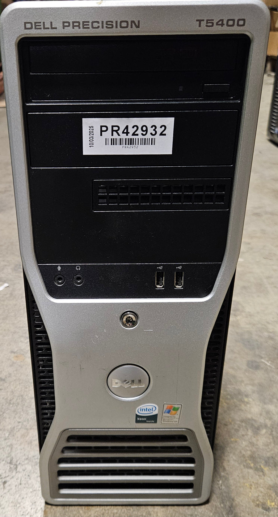 Dell Precision T5400 4GB RAM Xeon X5460 3.16GHz NO HDD NO OS DVD Dual DVI Quadro graphics card WinXP Pro COA present ( DCTA ) USED