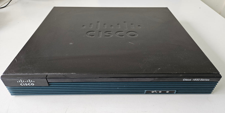 Cisco 1900 Series Integrated Services Gigabit Network Router ( Cisco 1921 CISCO1921/K9 V05 ) USED