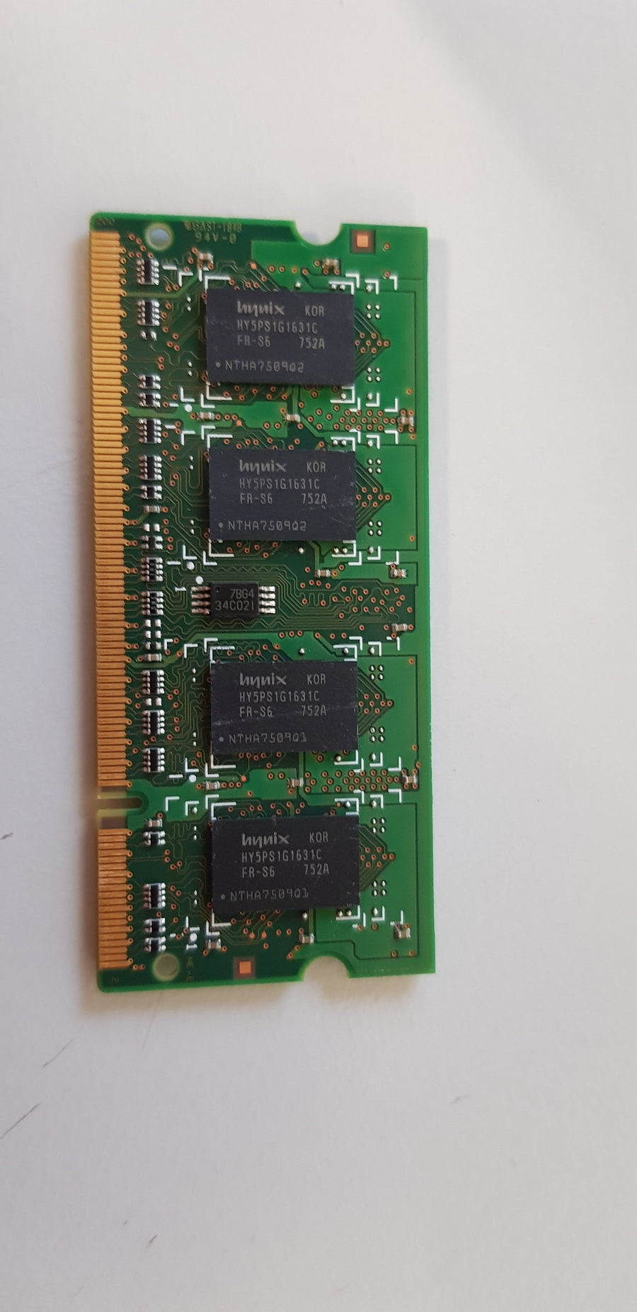 Hynix 1GB 2Rx16 PC2-6400 DDR2 800MHZ nonECC Unbuffered CL6 200P SODIMM ( HYMP112S64CR6-S6 ) REF