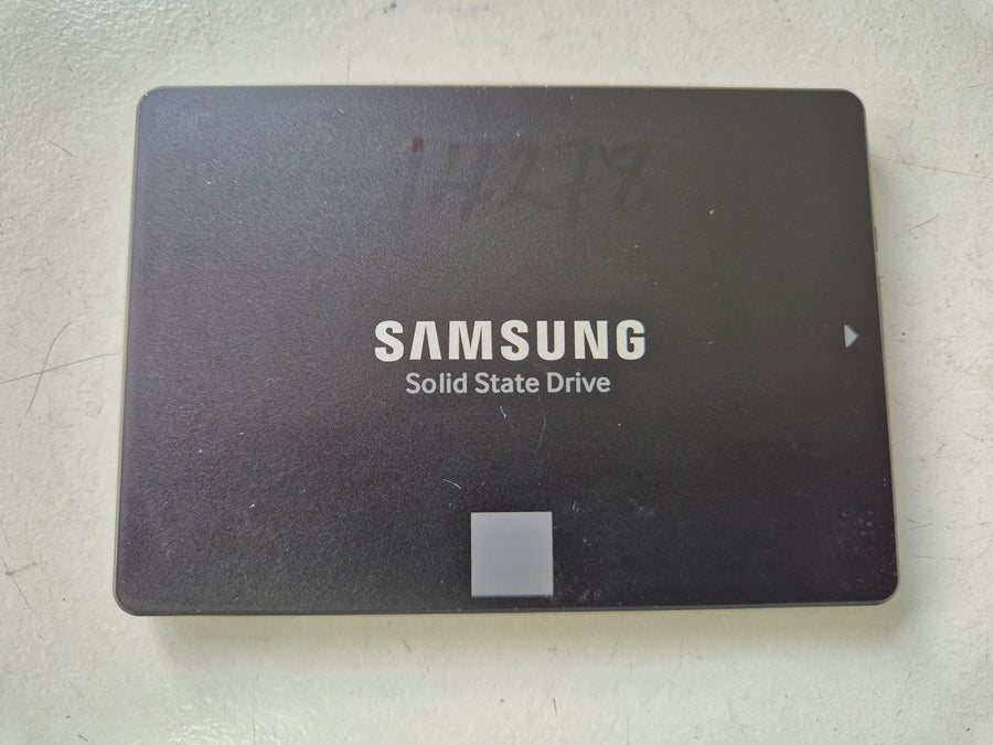 Samsung 860 EVO 500GB SATA 2.5in Internal SSD ( MZ7LH500HALU MZ-76E500 ) REF