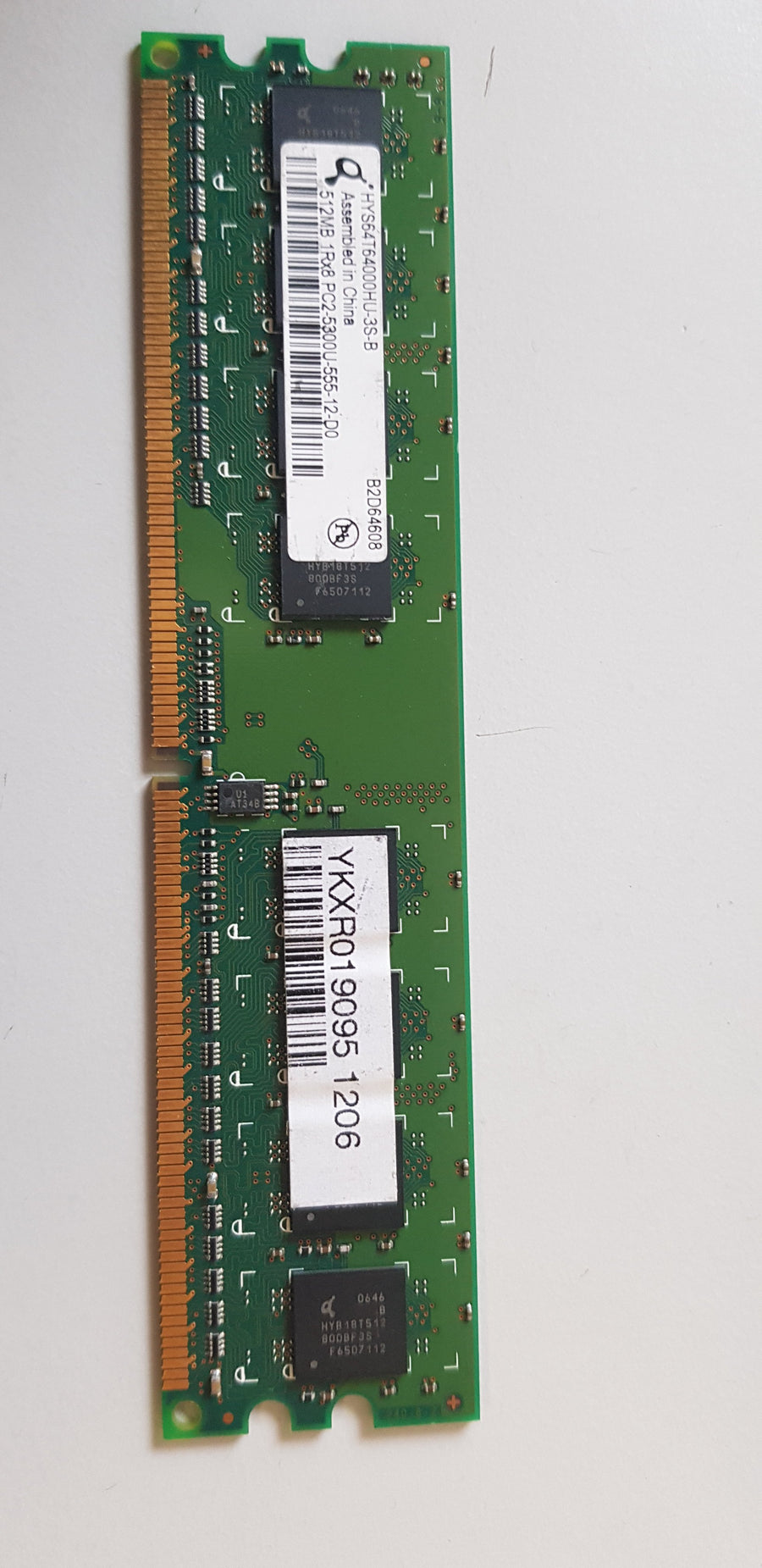 Infineon (Qimonda) 512MB PC2-5300 DDR2-667MHz non-ECC Unbuffered CL5 240-Pin DIMM Single Rank Memory Module(HYS64T64000HU-3S-B)