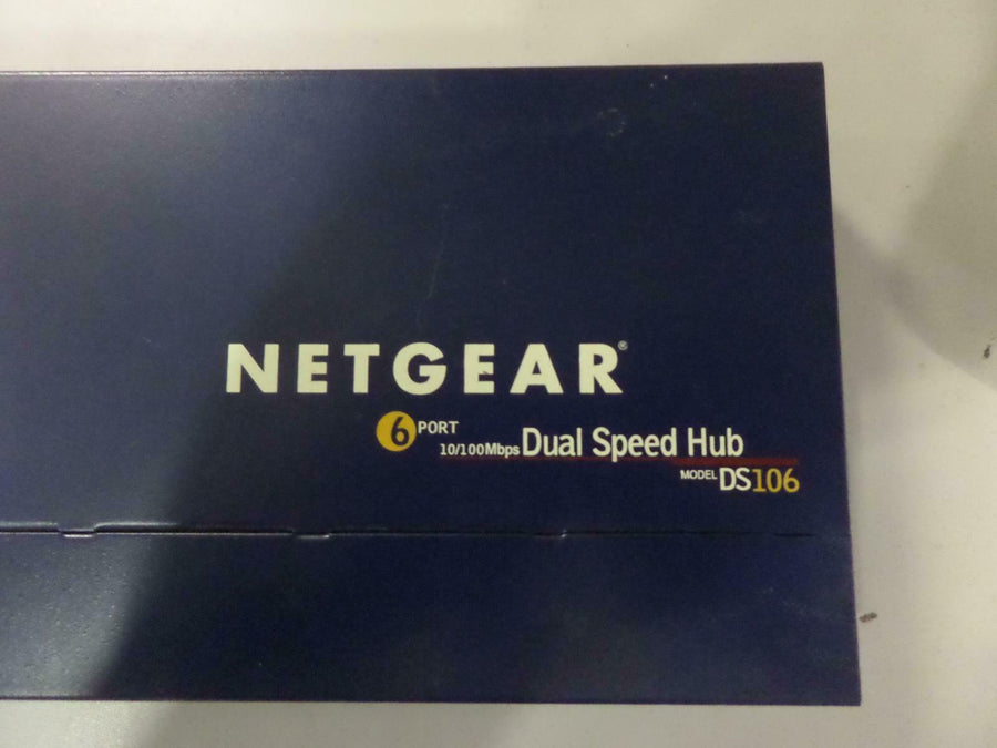 Netgear 6 Port 10/100Mbps Dual Speed Hub Switch With PSU ( DS106 ) USED