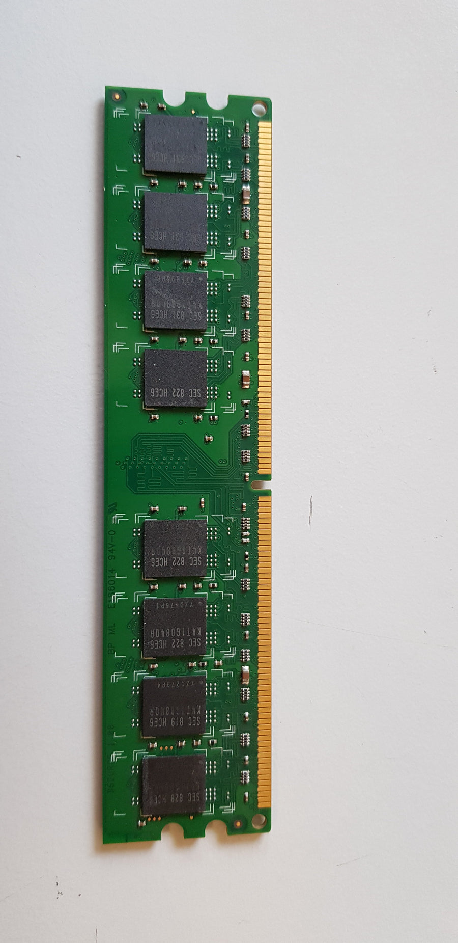 Hyperam 2GB DDR2 667MHz PC2-5300 240-Pin Desktop Memory ( HYU25312882GB ) REF