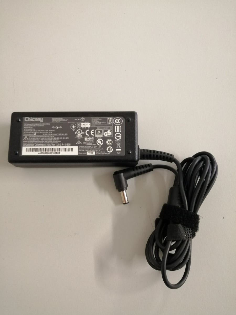 CHICONY AC ADAPTER A12-065N2A IN 240V OUT 19V ( A065R116L USED )
