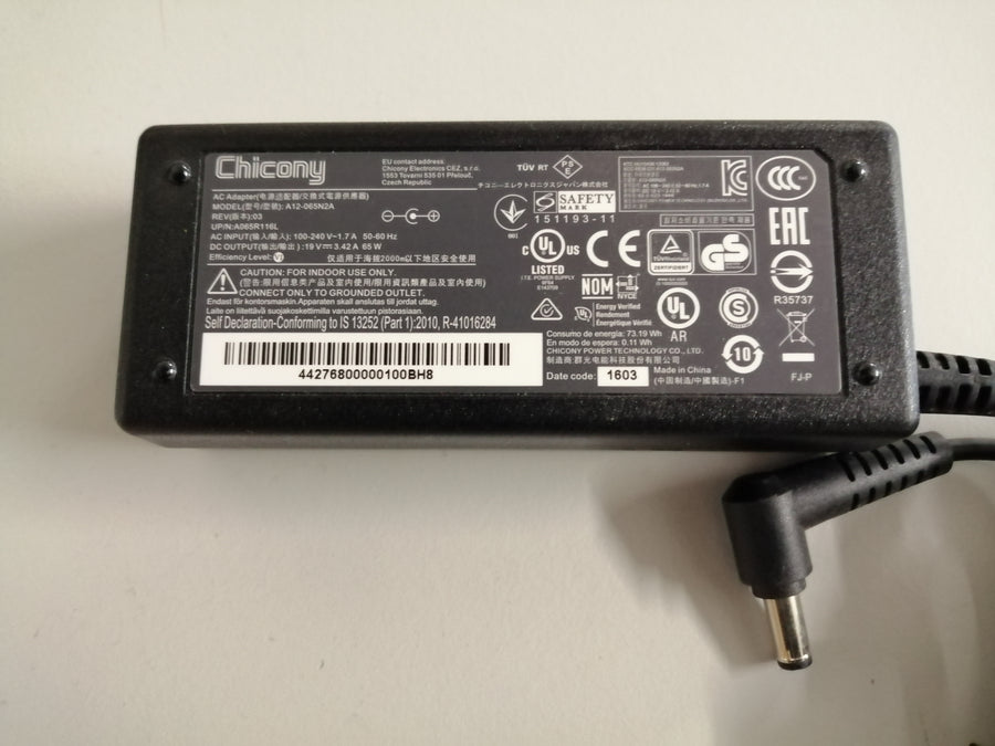 CHICONY AC ADAPTER A12-065N2A IN 240V OUT 19V ( A065R116L USED )