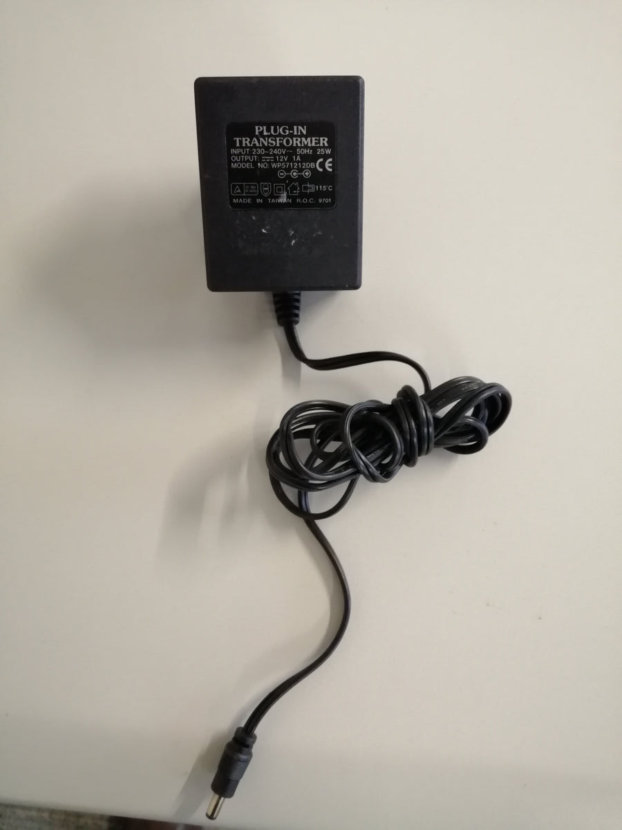 PLUG IN TRANSFORMER WP57121DB 240 V IN 12 V OUT ( WP57121DB USED )