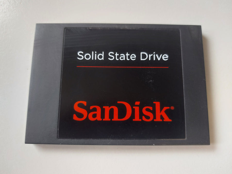 SanDisk 64GB SATA-3 2.5in Solid State Drive ( SDSSDP-0064G ) REF
