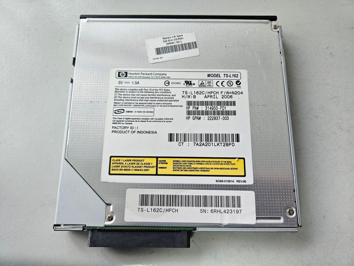 HP 5.25in 24x Black Slimline CD-ROM Optical Drive ( TS-L162 TS-L162C/HPCH 314933-FD1 222837-003 ) REF