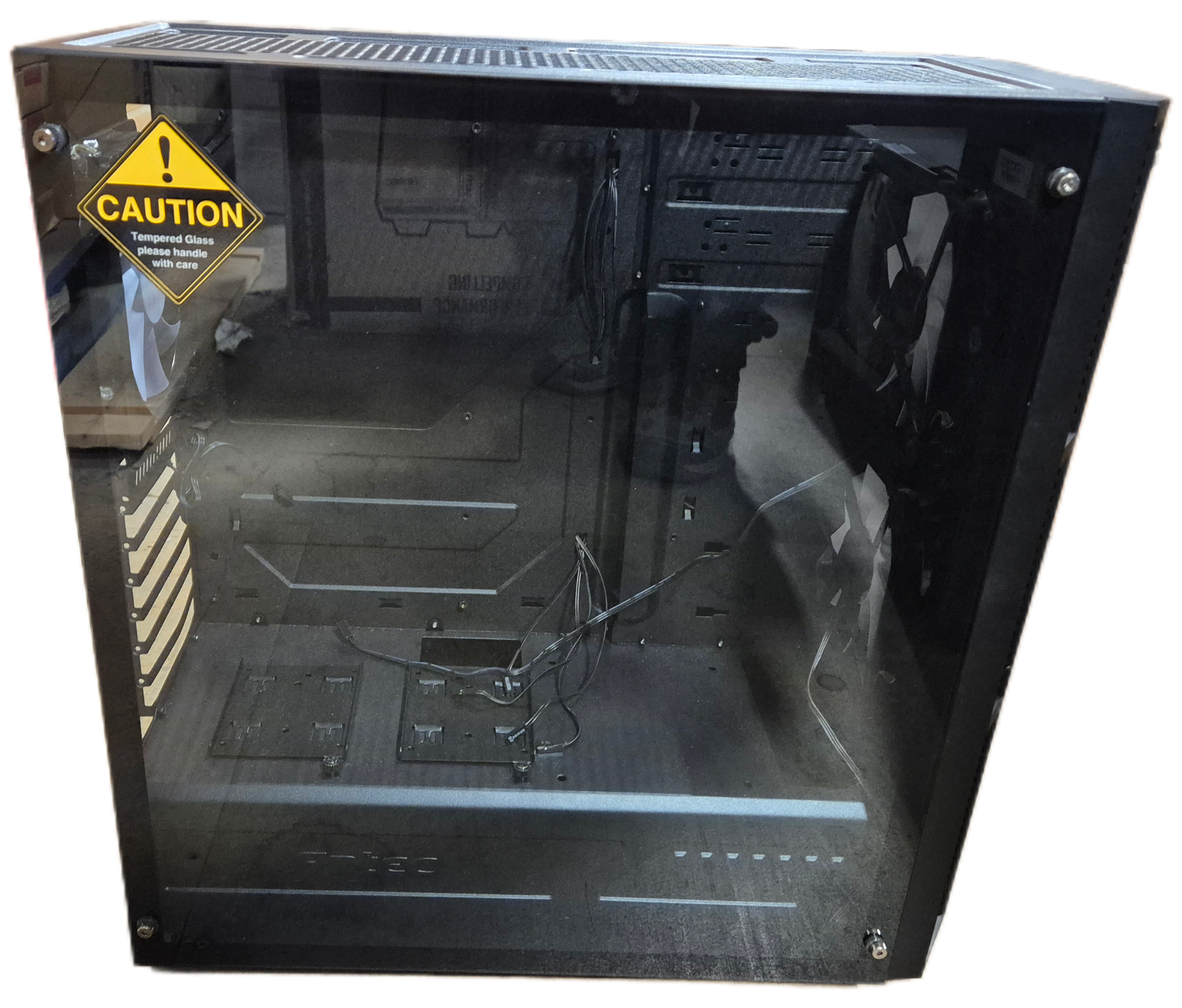 Antec P8 Mid Tower Gaming Cabinet - 3 x 120mm Fans Preinstalled USED