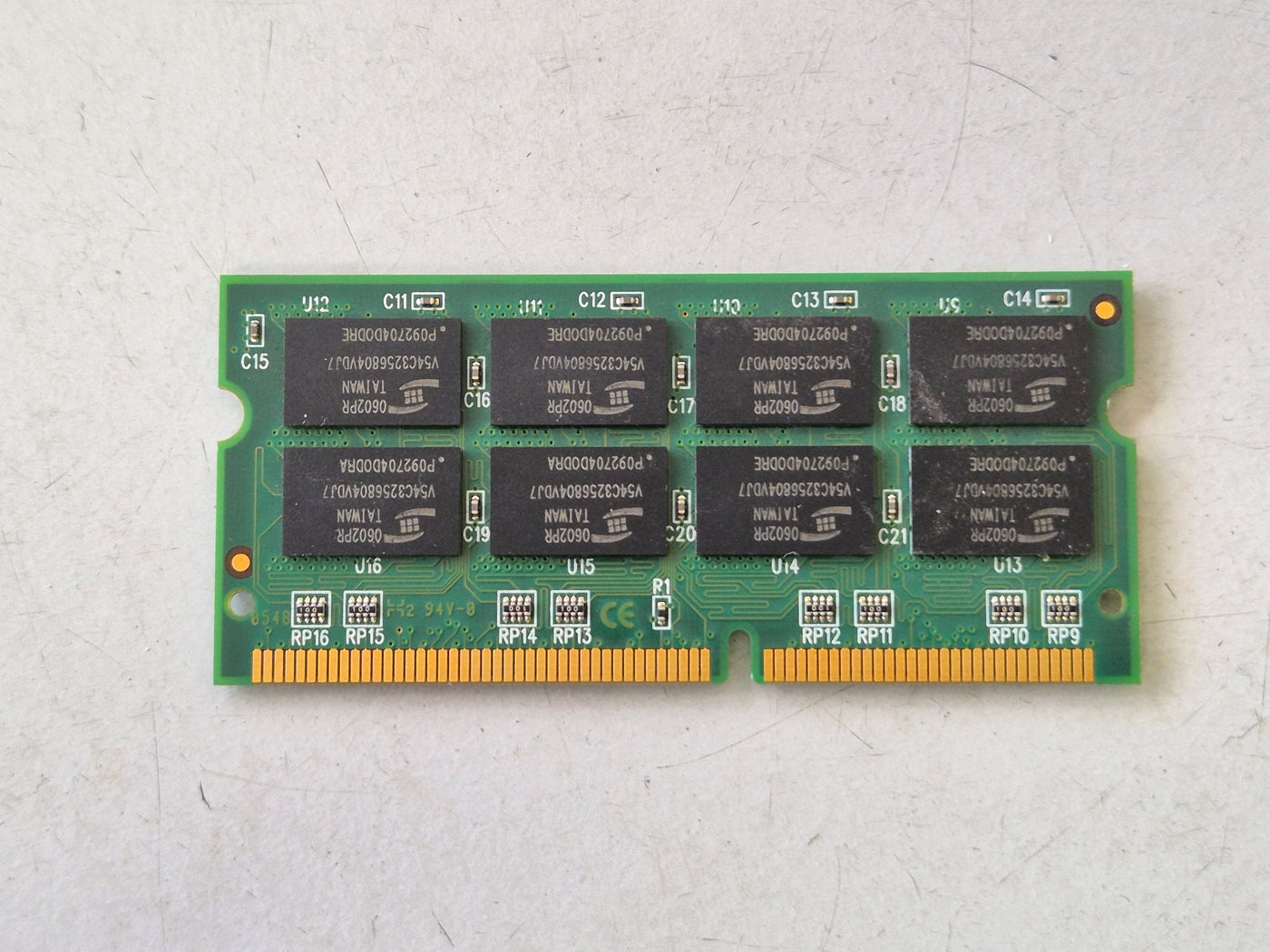 Kingston 512MB PC133 133MHz non-ECC Unbuffered CL3 144-Pin SoDimm ( KVR133X64SC3L/512 9905234-003.A00 ) REF