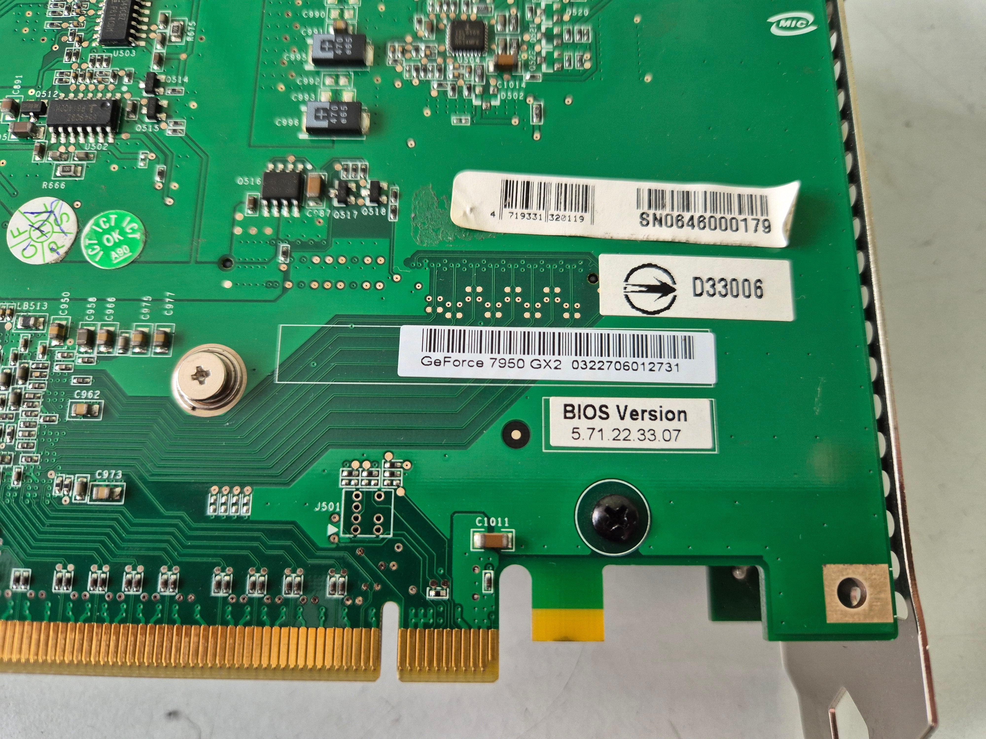 Gigabyte nVidia GeForce 7950 GX2 Graphics Card 1GB GDDR3 PCIe x16 ( GV-3D1-7950-RH ) USED