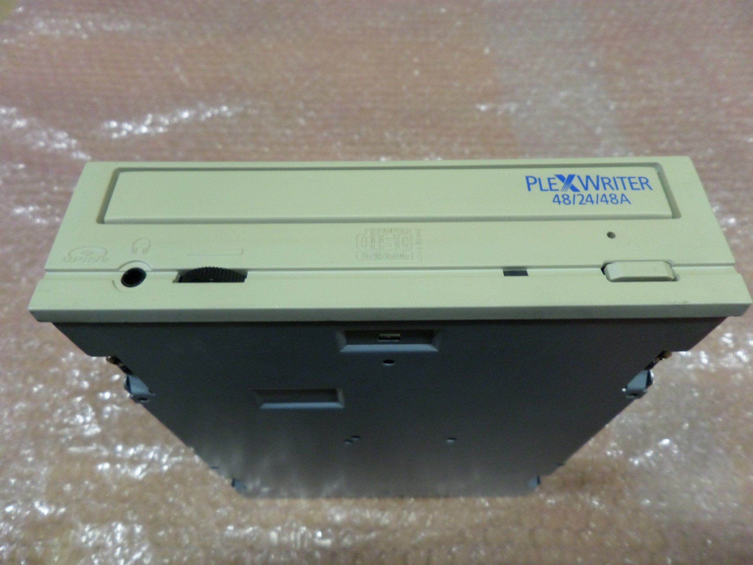 Plextor Internal IDE/ATAPI Desktop CD-RW Drive ( PX-W4824TA PX-W4824TA    Plextor )