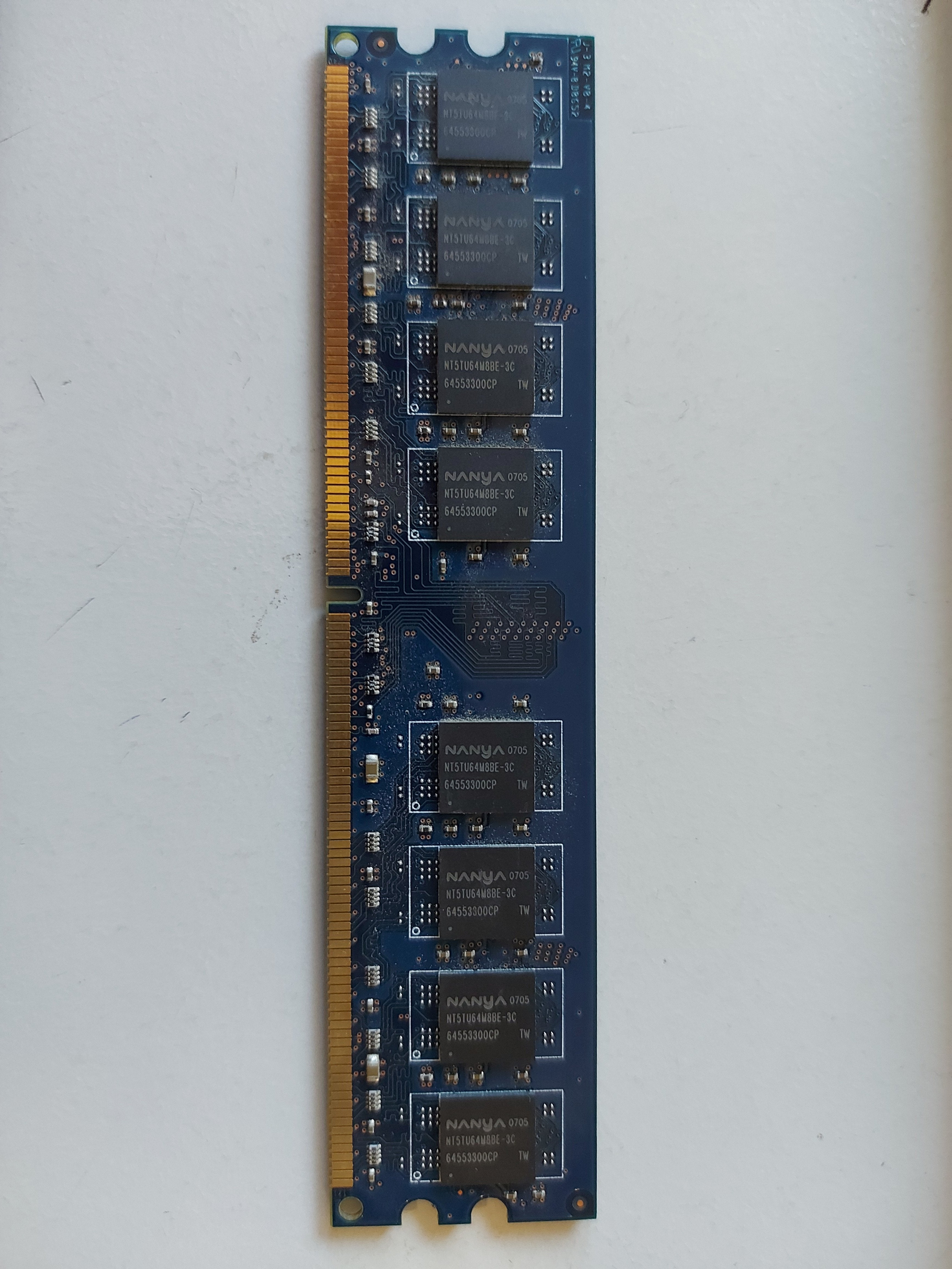 Nanya 1GB PC2-5300 DDR2-667MHz nonECC Unbuffered CL5 240P DIMM NT1GT64U8HB0BY-3C