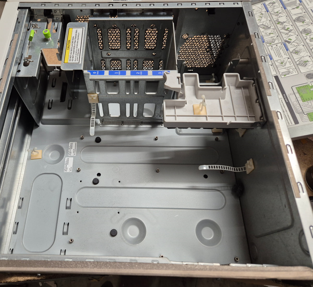 Sun Ultra 24 Bare Case - XEROX front plate ( 267-2839-01 ) USED