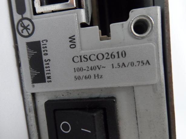 Cisco 2600 Series Network Router ( 47-5657-01 2610   Cisco )