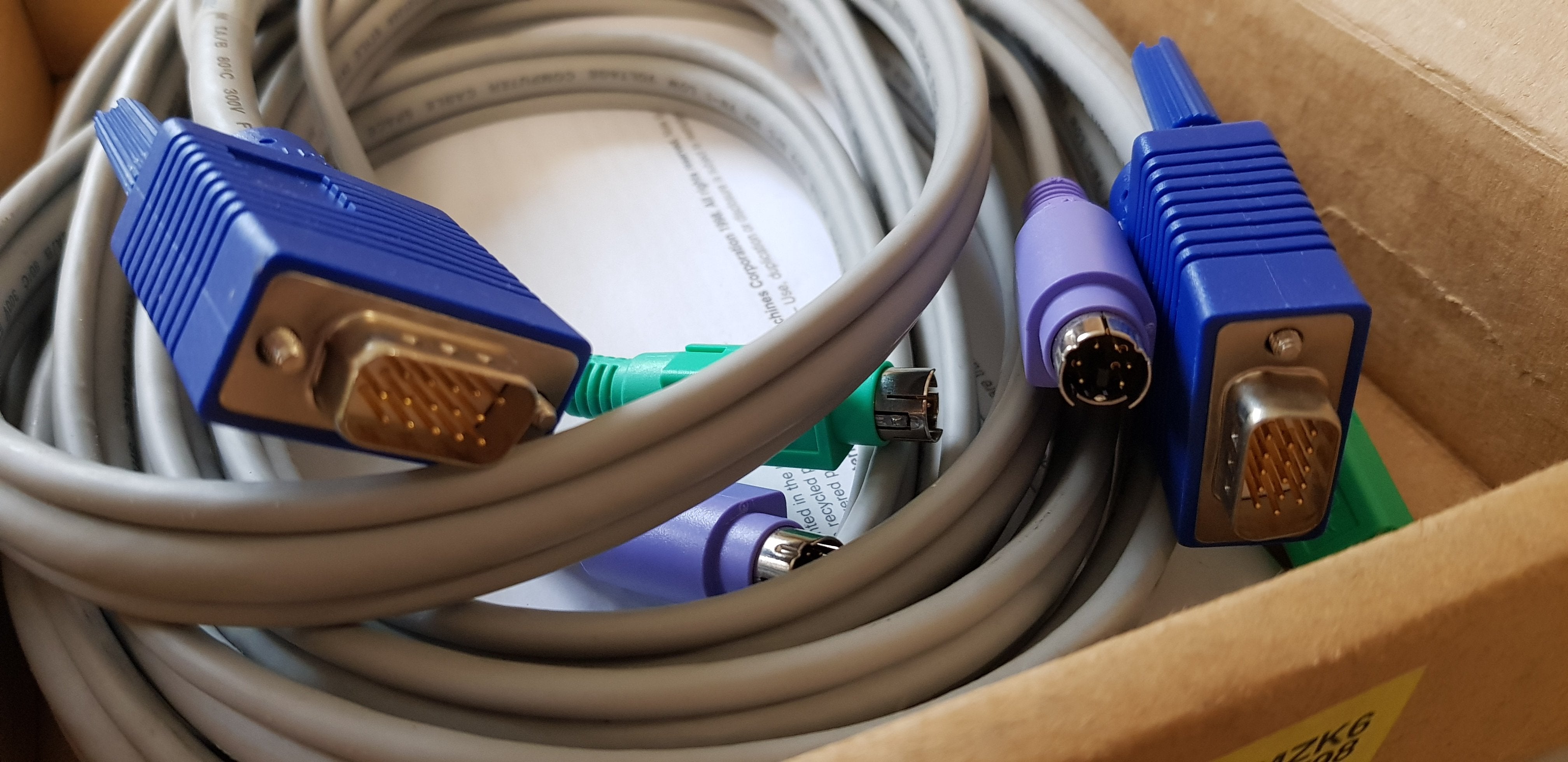 IBM NetBAY Console Cable 12ft 3.6m KVM cable (94G7447)