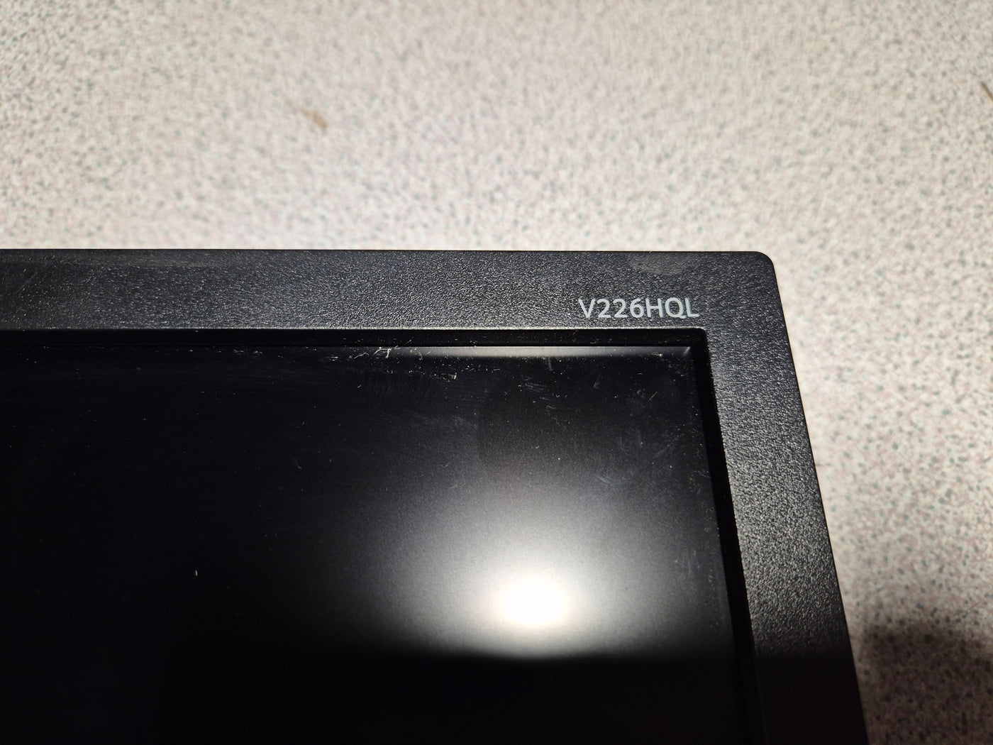 Acer V226HQL 21.5" VGA Full HD Monitor & Stand ( V226HQL Ab UM.WV6EE.A05 ) USED