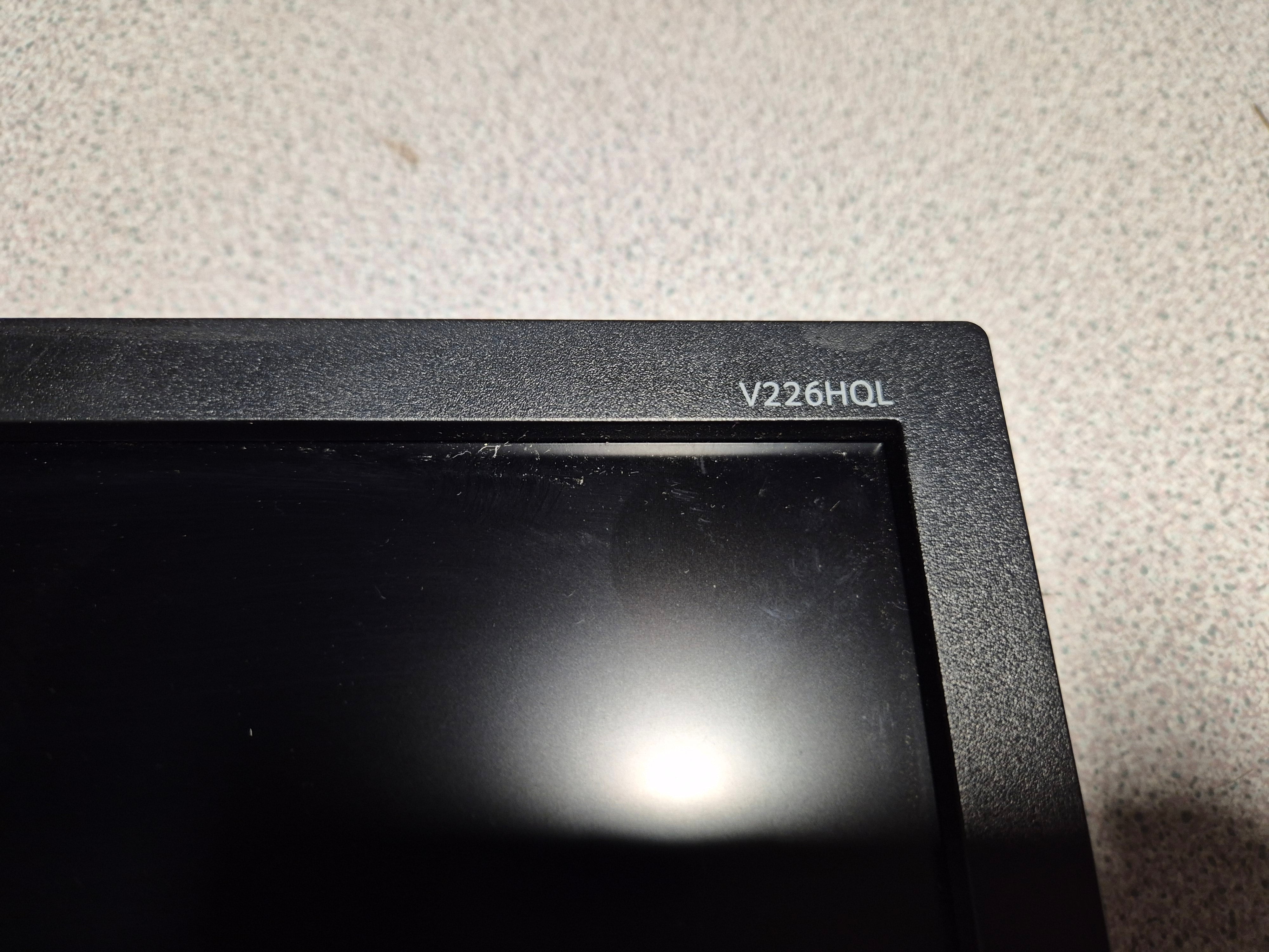 Acer V226HQL 21.5" VGA Full HD Monitor & Stand ( V226HQL Ab UM.WV6EE.A05 ) USED