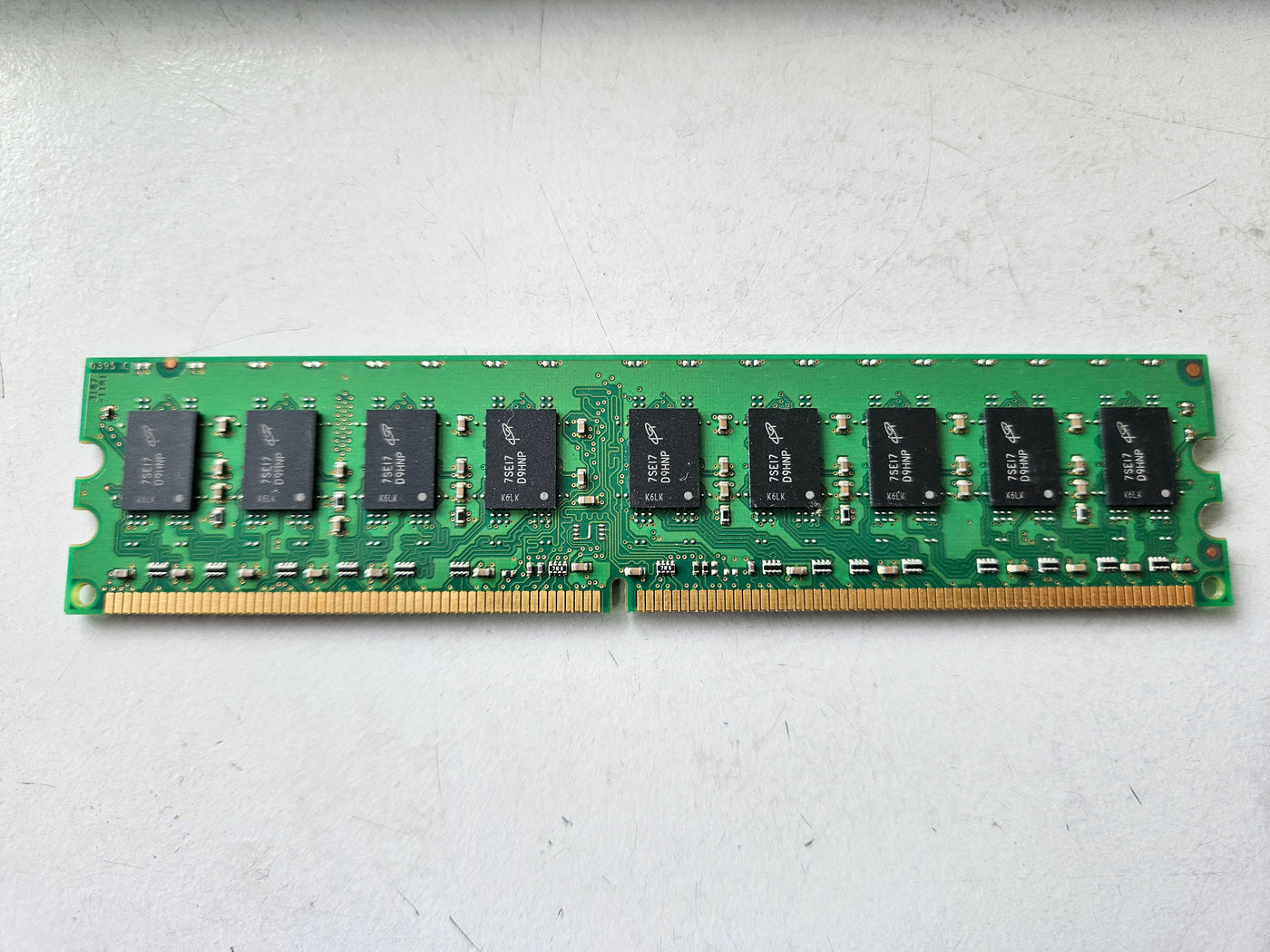Micron 2GB DDR2-800MHz PC2-6400 CL6 240-Pin UDIMM ( MTF18HTF25672AY-800E1 ) REF