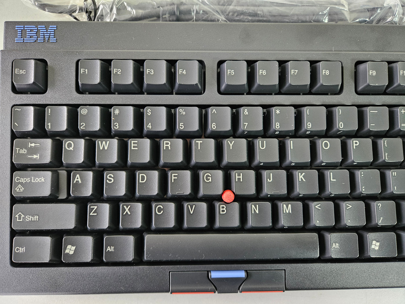 IBM RT3200 US Black Space Saver II PS/2 Wired Keyboard ( 37L0888 ) REF