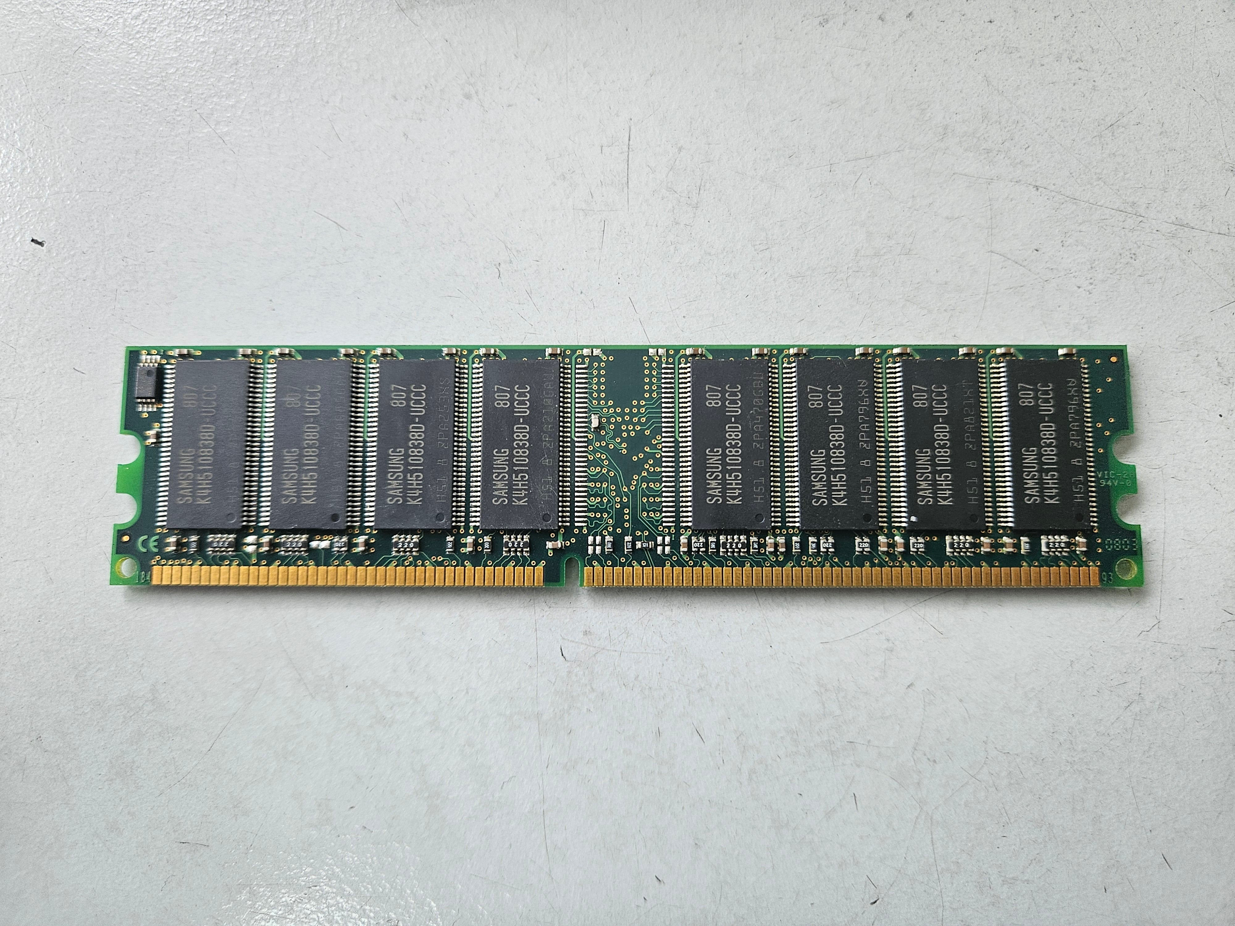 Kingston 1GB PC2100 DDR-266MHz CL2.5 184-Pin DIMM ( KTD4400/1G 9905193-156.A00LF ) REF