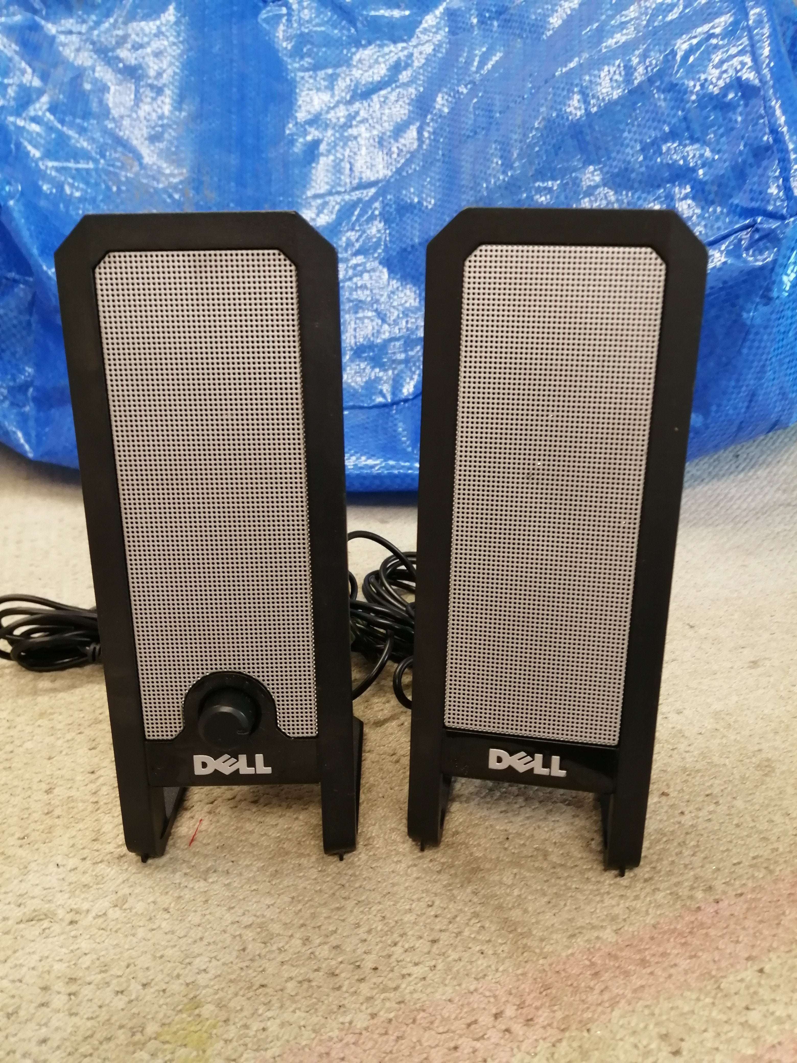 DELL A225 MULTIMEDIA SPEAKERS USB IN 5V 0.5A  ( A225 USED )
