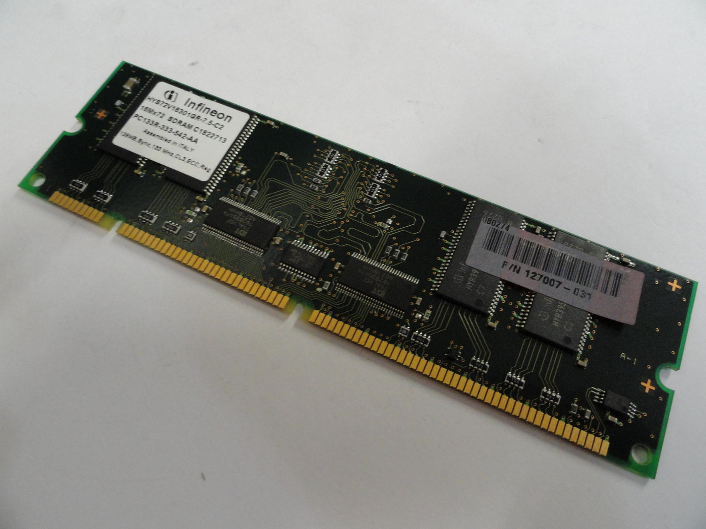Infineon Compaq 128MB PC133 133MHz CL3 ECC Reg 168-Pin DIMM ( HYS72V16301GR-7.5-C2 127007-031 ) REF