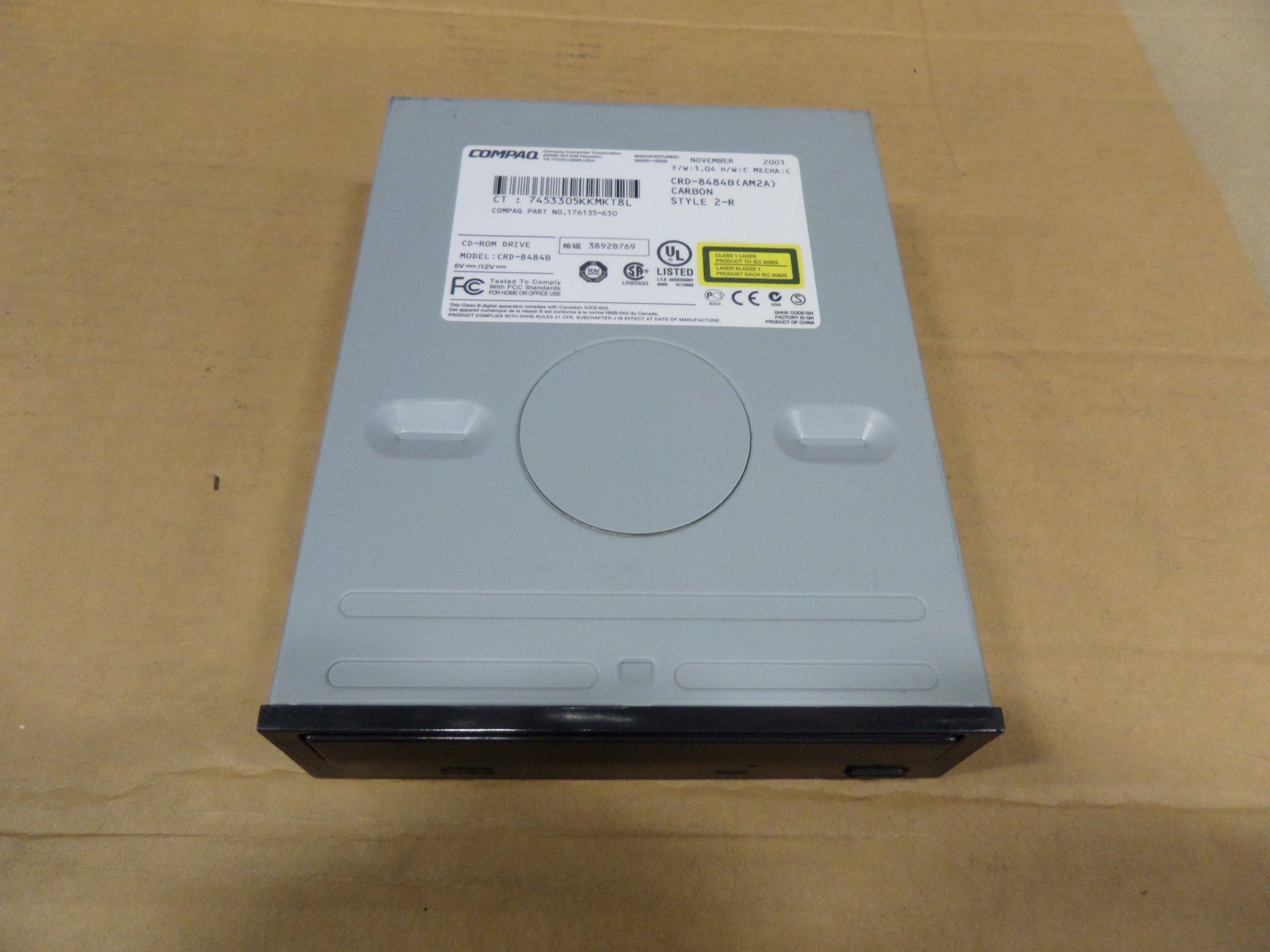 COMPAQ CRD 8484B CARBON STYLE 2 R CD ROM DRIVE (PN 176135 630 USED )