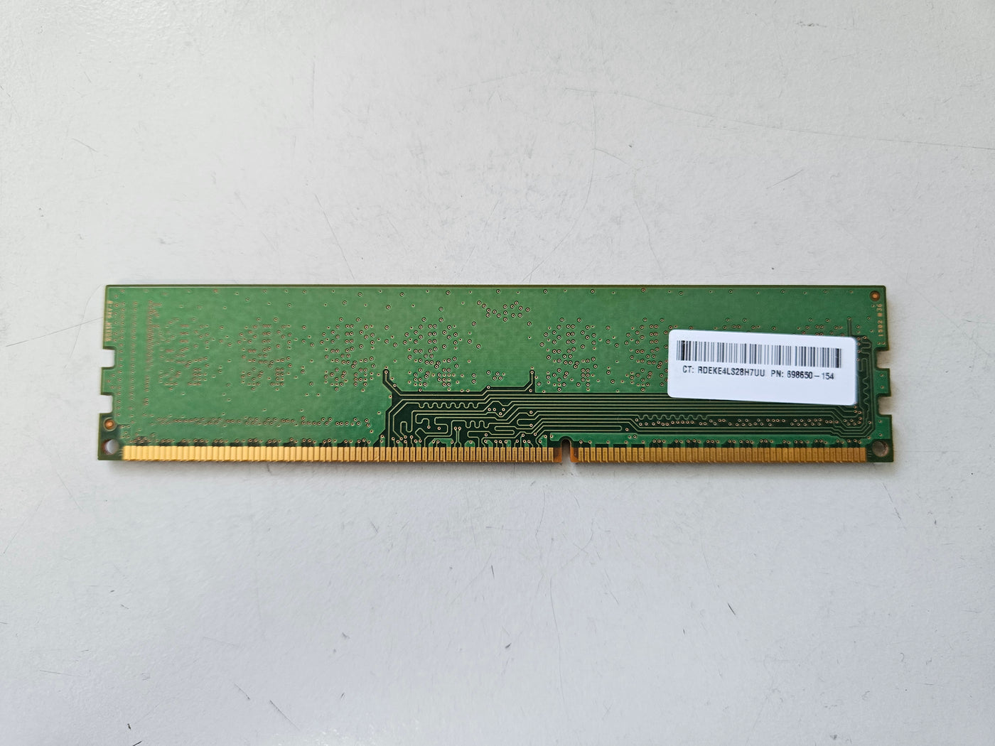 Samsung HP 4GB DDR3-1600MHz PC3-12800 Non-ECC Unbuffered CL11 240-Pin DIMM ( M378B5173QH0-CK0 698650-154 ) REF