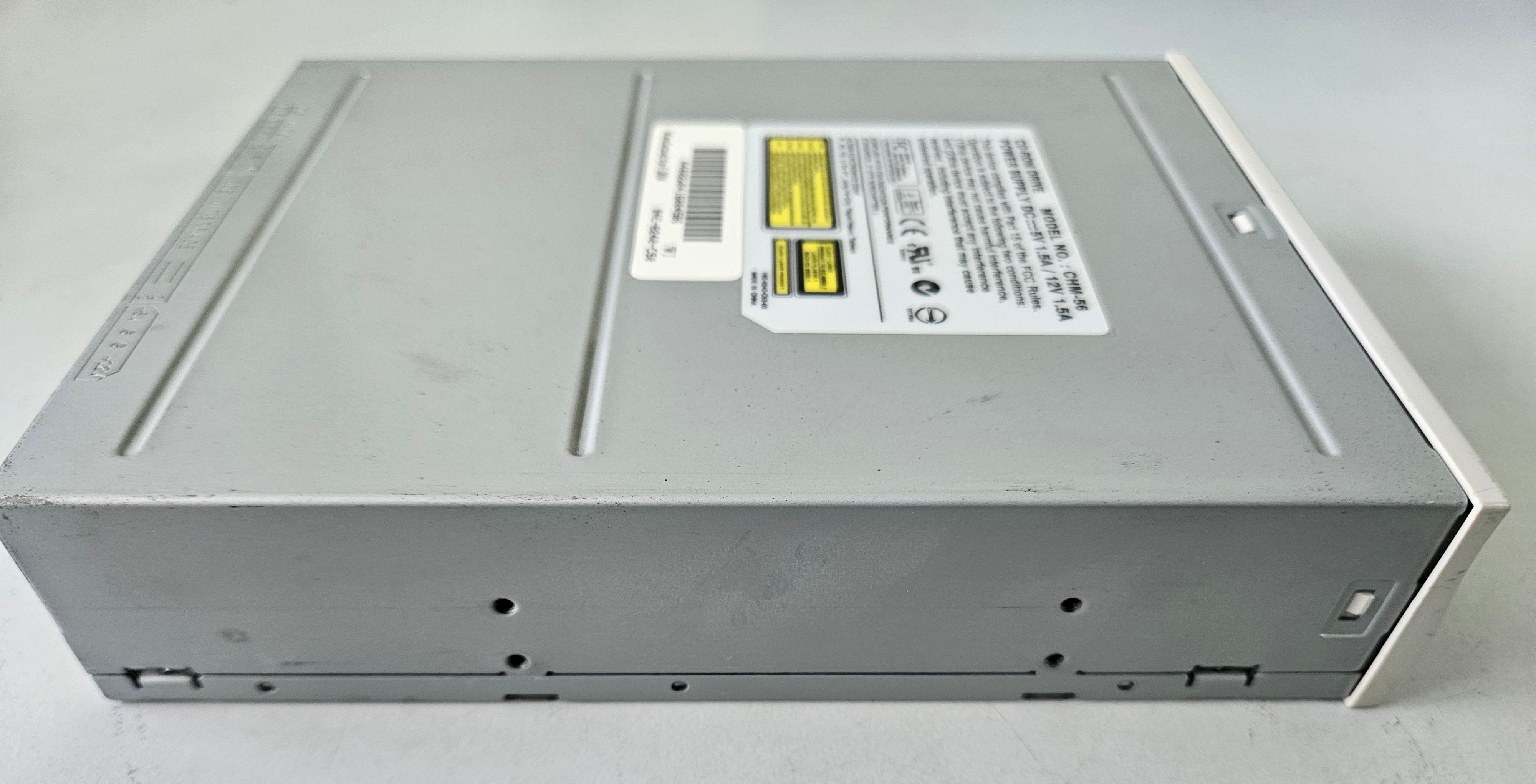 Ultima 52x CD-ROM IDE Beige Drive ( CHM-56 ) USED