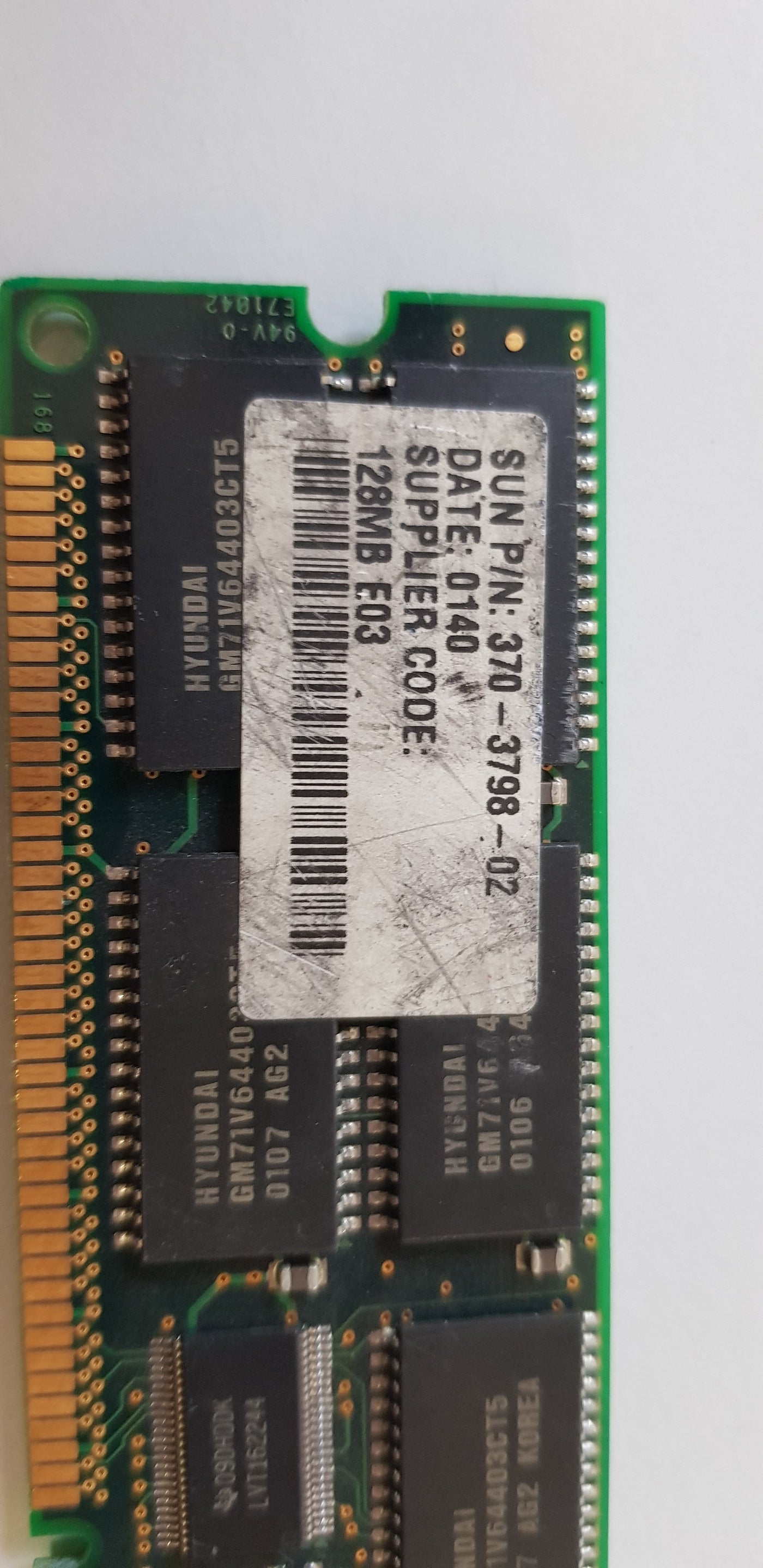 Hyundai/Sun 128MB EDO DIMM 168p Buffered ECC MEMORY MODULE (GMM77316380CTG-5 / 370-3798-02)