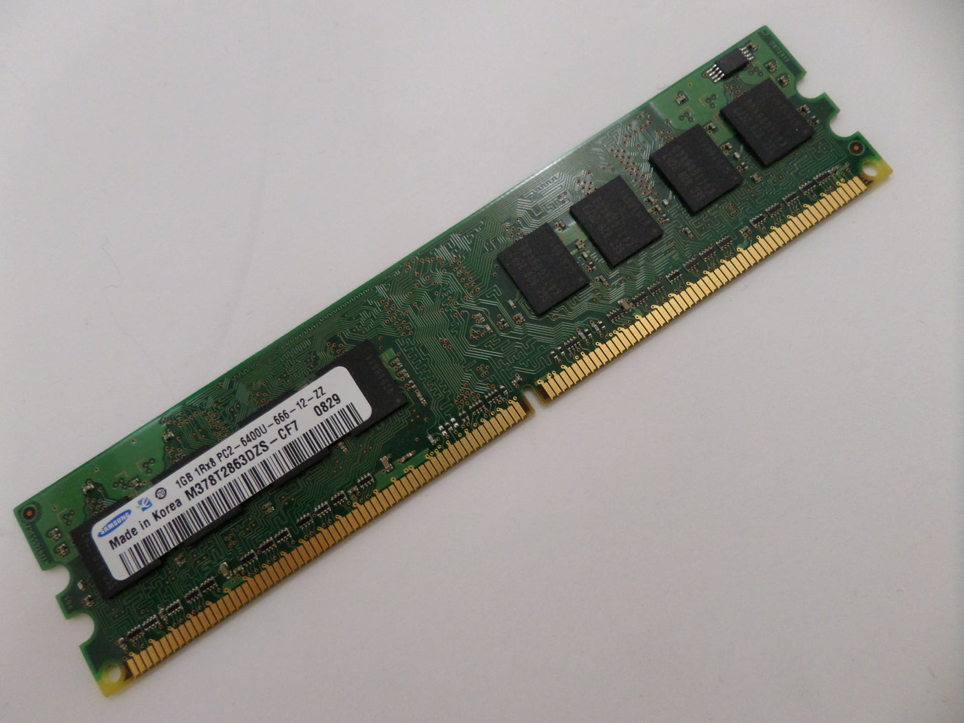 M378T2863DZS-CF7 - Samsung 1GB PC2-6400 CL6 8c 128x8 1Rx8 Unbuffered DIMM Module - Refurbished