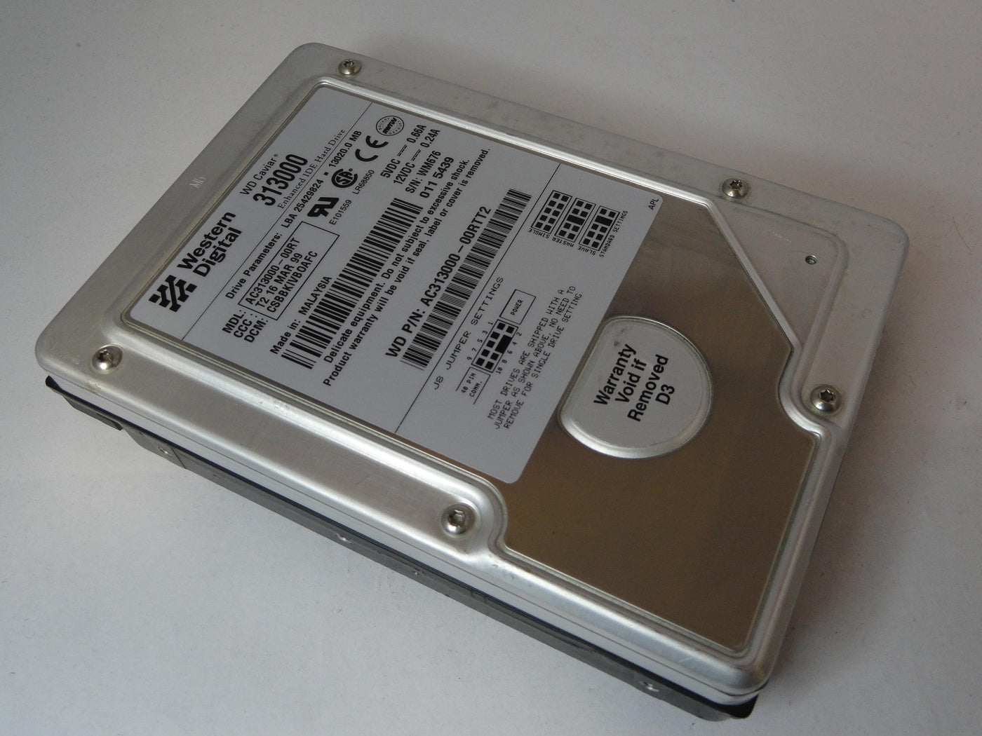 PR22395_AC31300-00RT_Western Digital 13Gb IDE 5400rpm 3.5in HDD - Image3