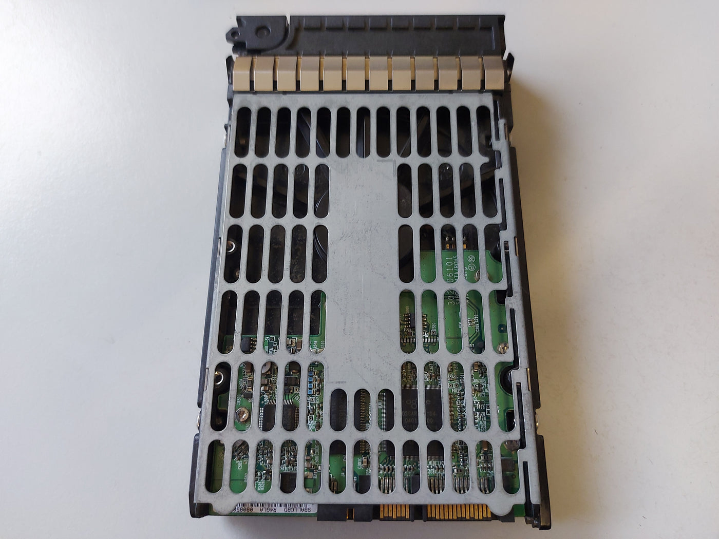 Maxtor Maxline HP 250GB SATA 7200rpm 3.5in HDD ( 7L250S0 391335-002 397377-004 353044-001 ) USED