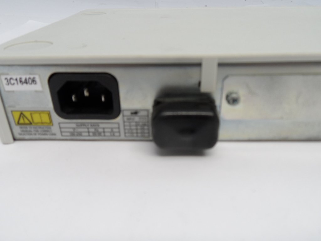 3Com, SuperStack II  PS Hub 40, 24 Port, Cream.