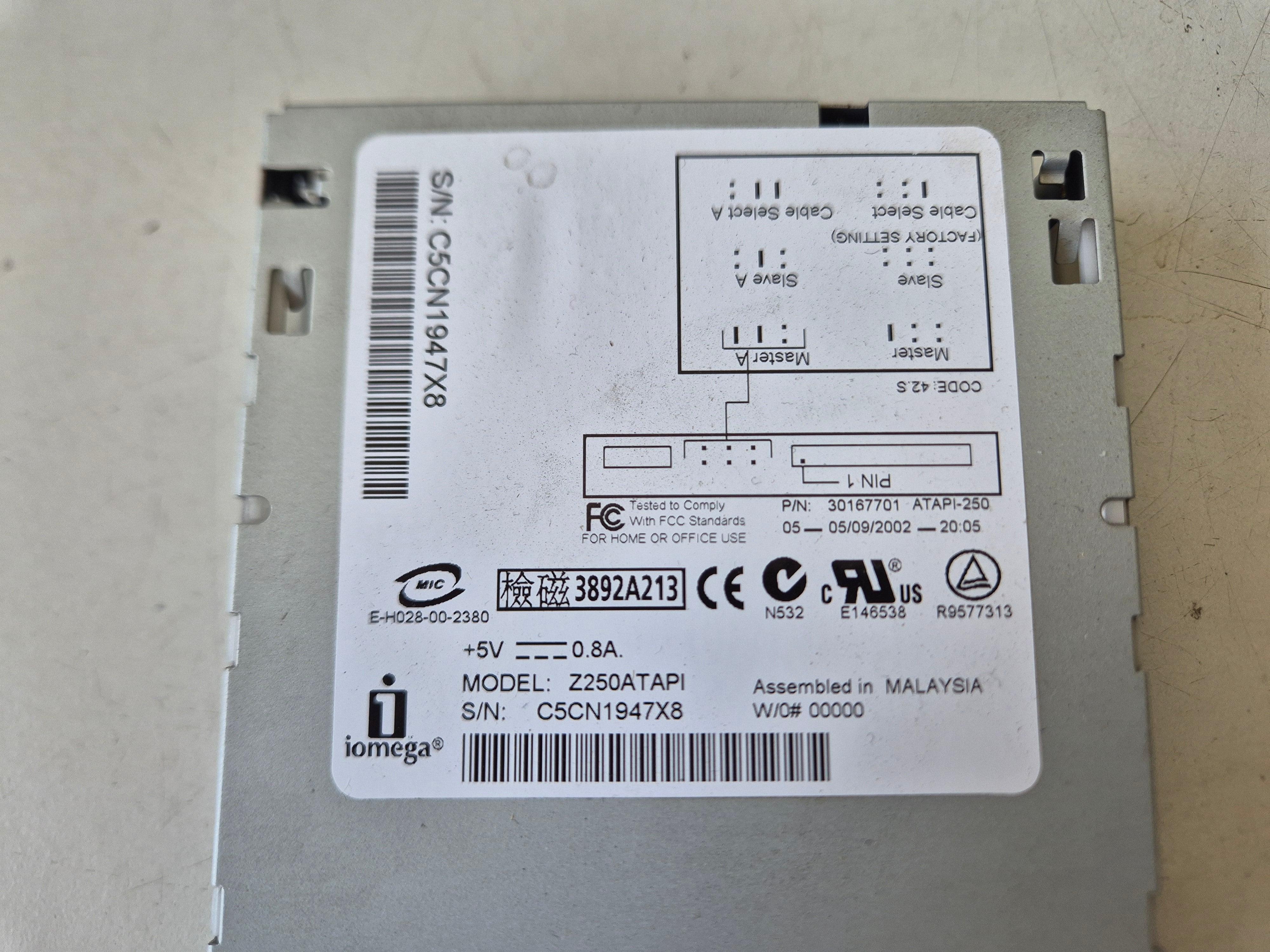 Iomega 250MB Internal IDE Zip Drive ( Z250ATAPI ) USED