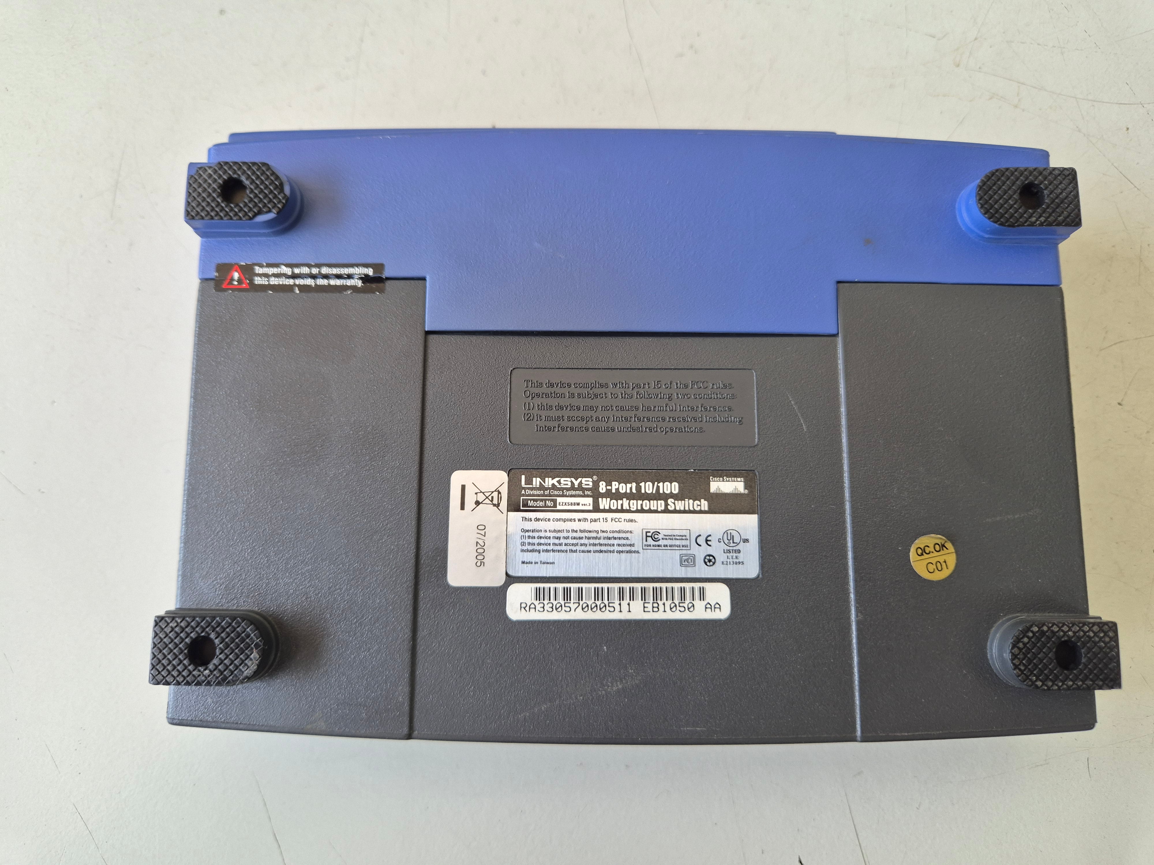 Linksys 8 Port 10/100 Workgroup Switch with PSU ( EZXS88W ) USED