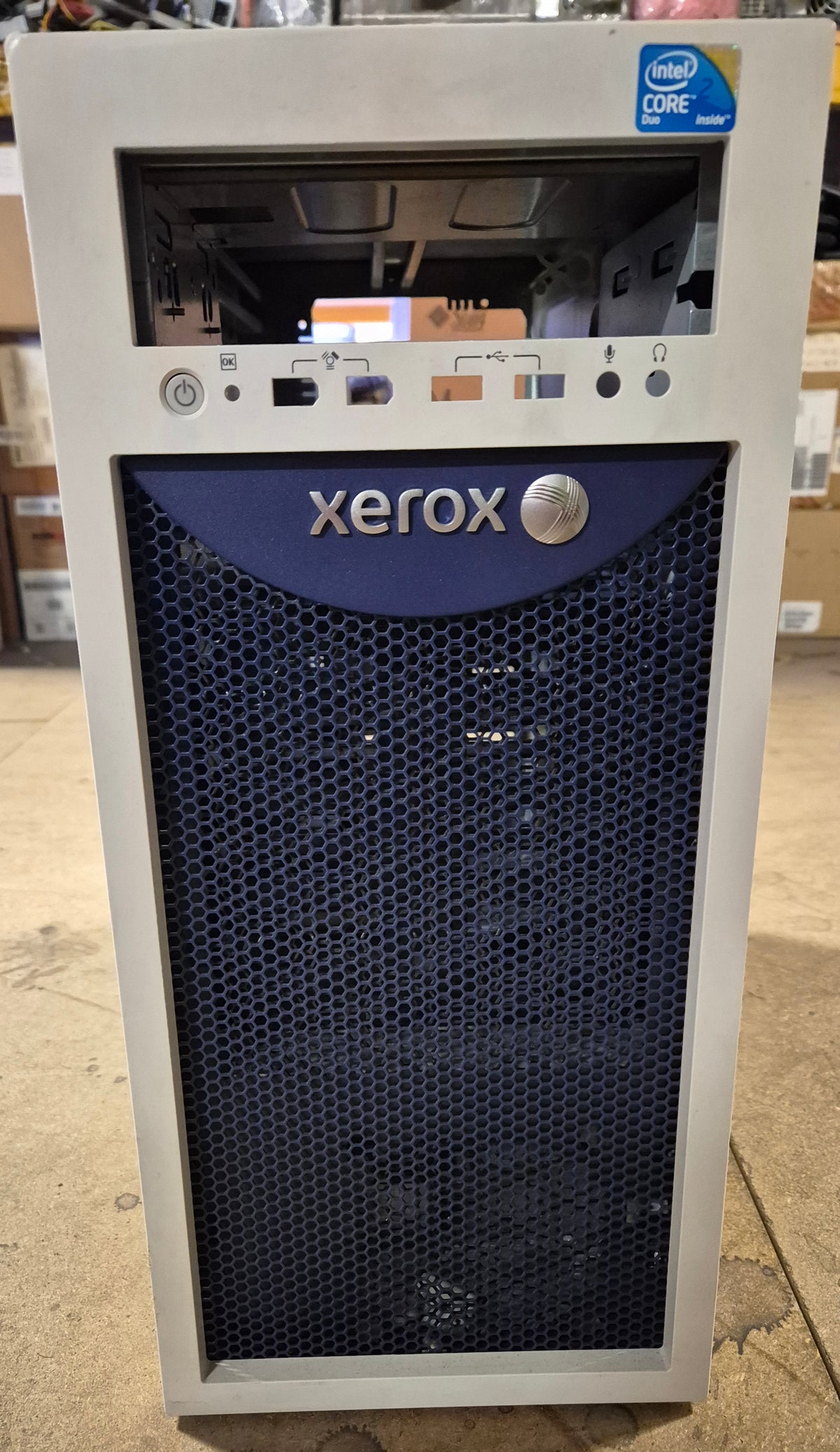 Sun Ultra 24 Bare Case - XEROX front plate ( 267-2839-01 ) USED