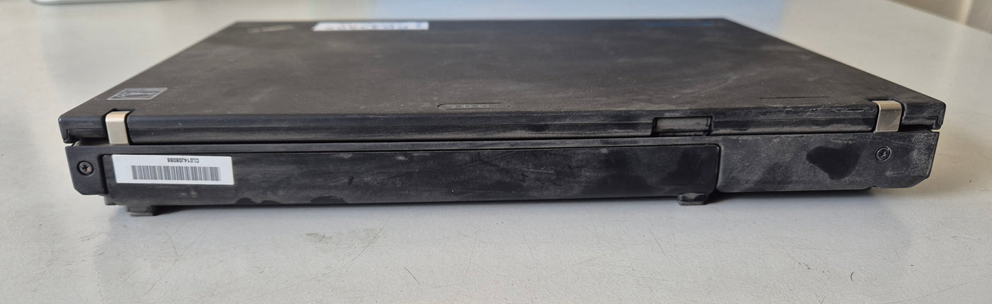 Lenovo Thinkpad X200 NO HDD 4GB RAM Intel Core 2 Duo P8400 2.26GHz NO OS SPR