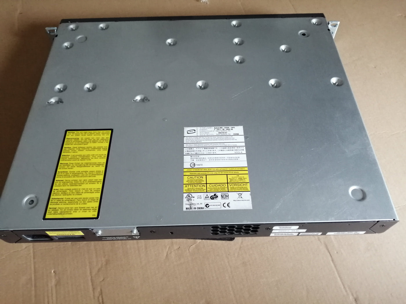 CISCO CATALYST EXPRESS 24 PORT SWITCH  (WS-CE500-24PC V02 USED )