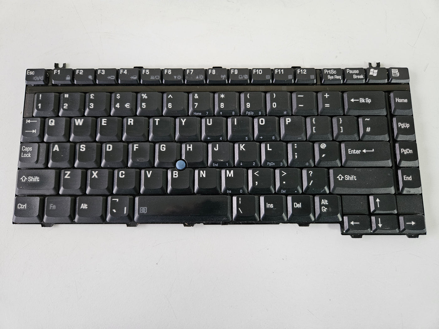 Toshiba TECRA M1 UK QWERTY LAPTOP KEYBOARD ( P000372200 ) REF