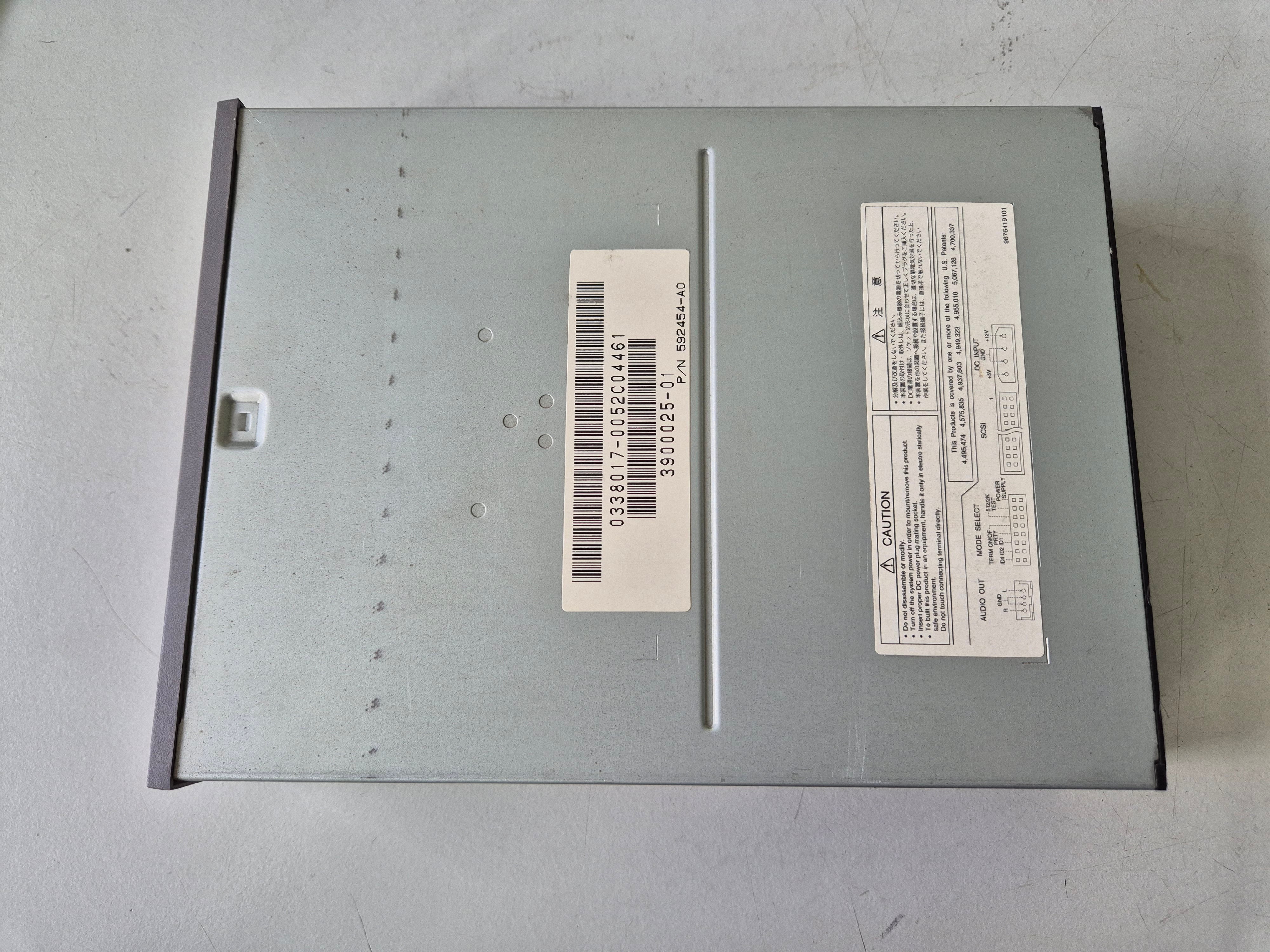 Toshiba Sun 10X SCSI DVD-ROM Drive ( 592454-A0 SD-M1401 3900025-01 ) USED