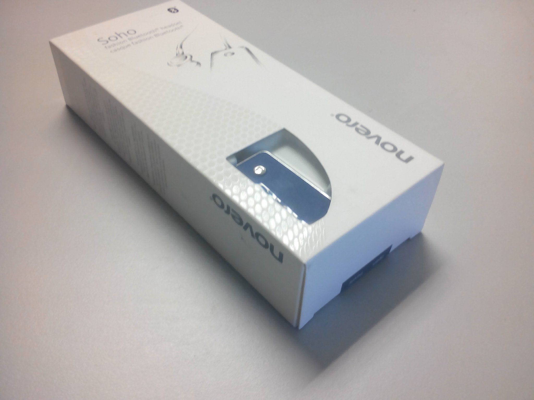 Novero Soho Nappa Bluetooth Headphones - Silver / Blue - PC User | PC Parts And Spares | FREE UK DELIVERY