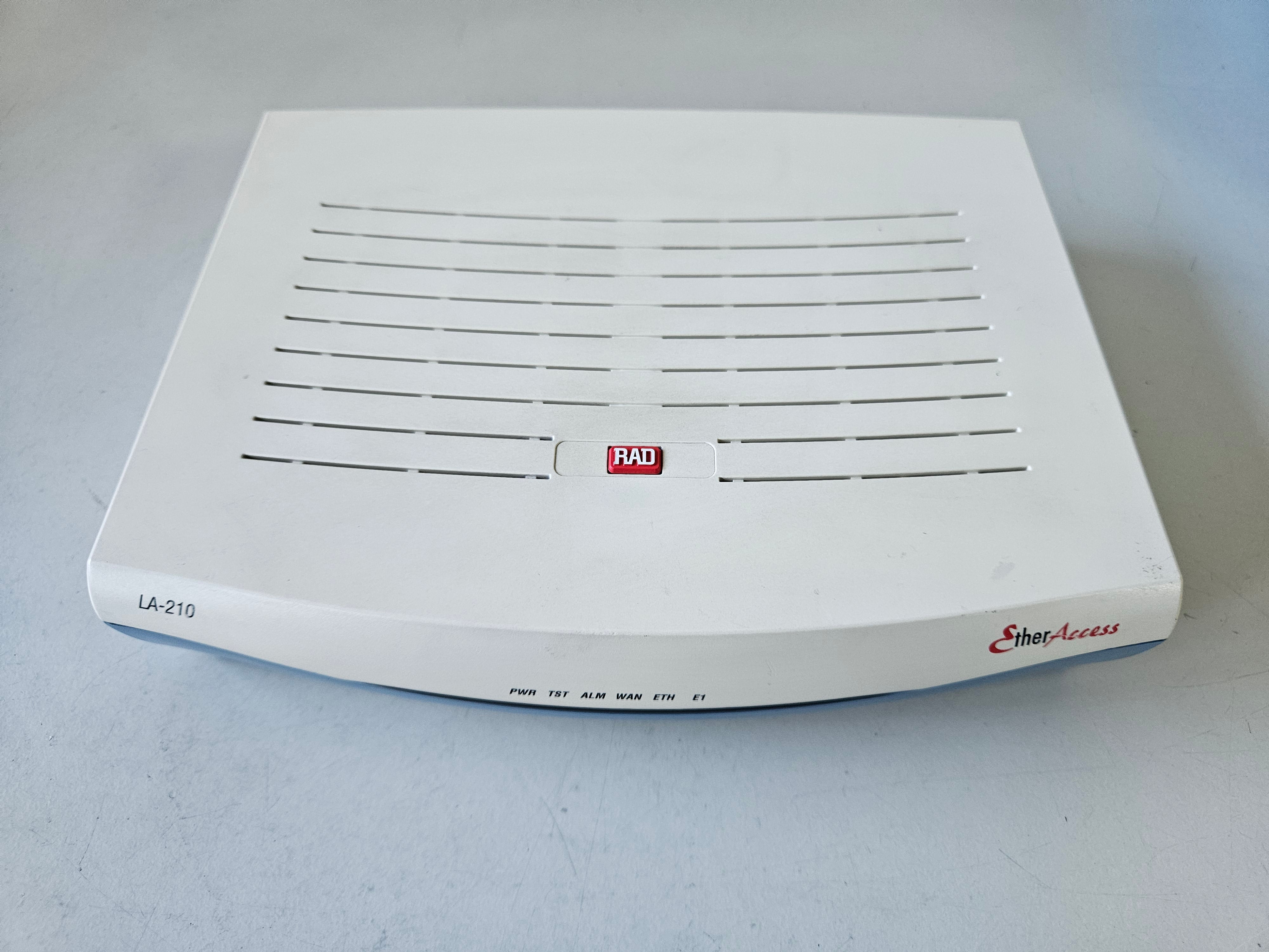 RAD Network Termination Unit NO PSU ( LA-210 LA-210_TALK/ESHDSL/4W/4ETH/E1(C) 5041090000 ) USED