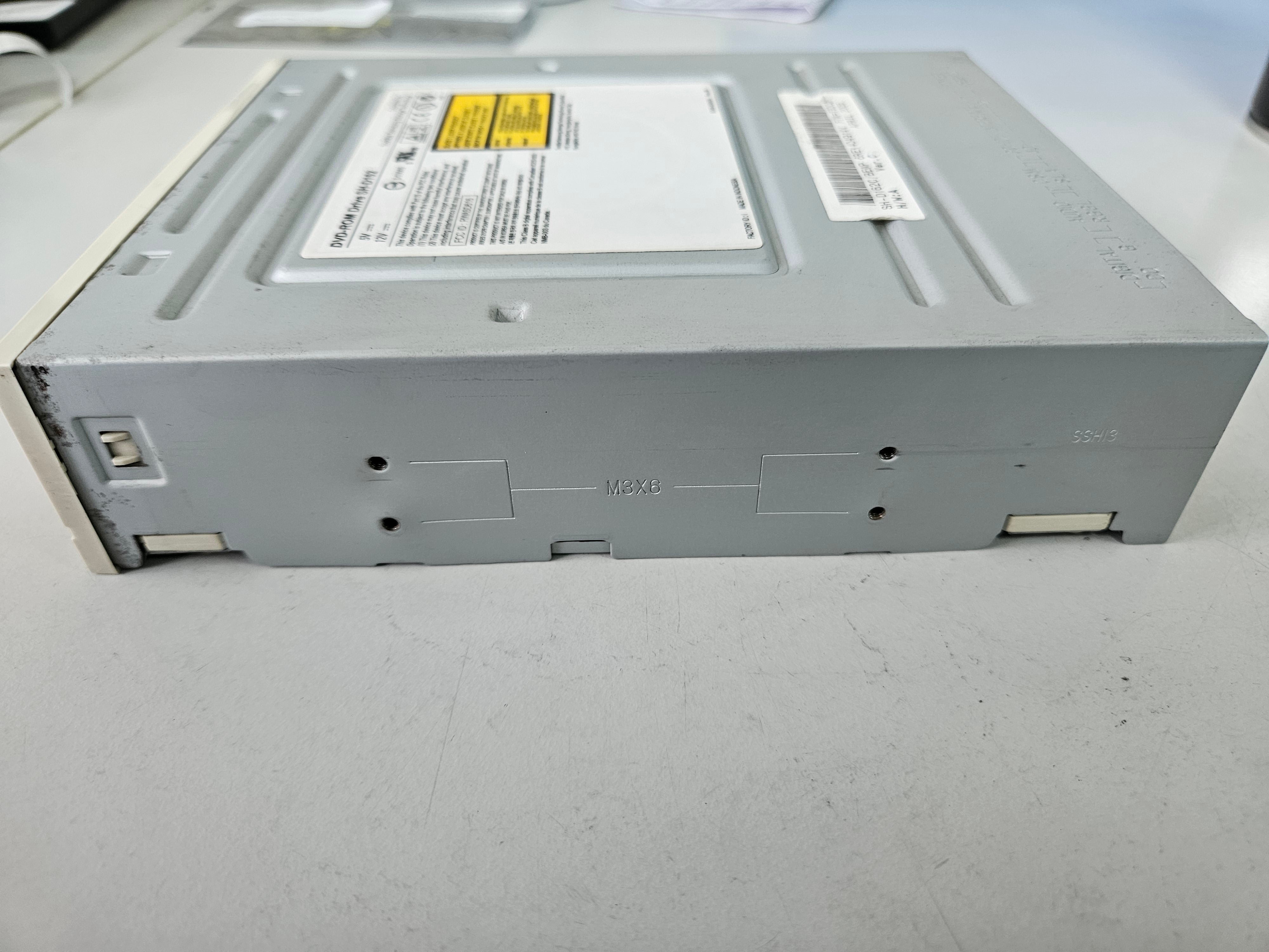 Toshiba Samsung 16x DVDROM IDE Beige Drive ( SH-D162 SH-D162C/BEWP ) USED