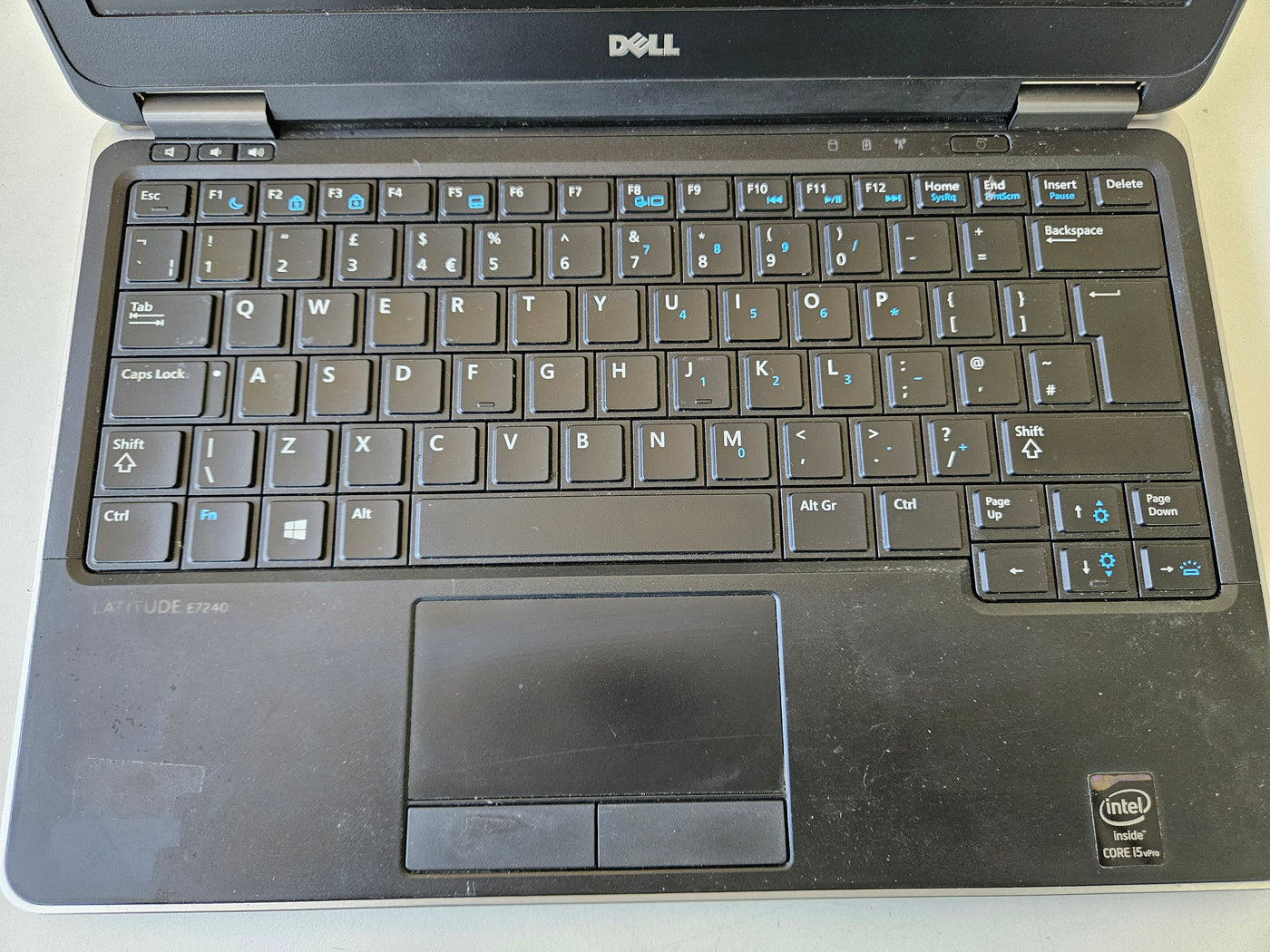 Dell Latitude E7240 256GB HD 12GB RAM i5-4300 1.9GHz Win 10 Pro 12.5" Laptop ( NFG6J ) USED 