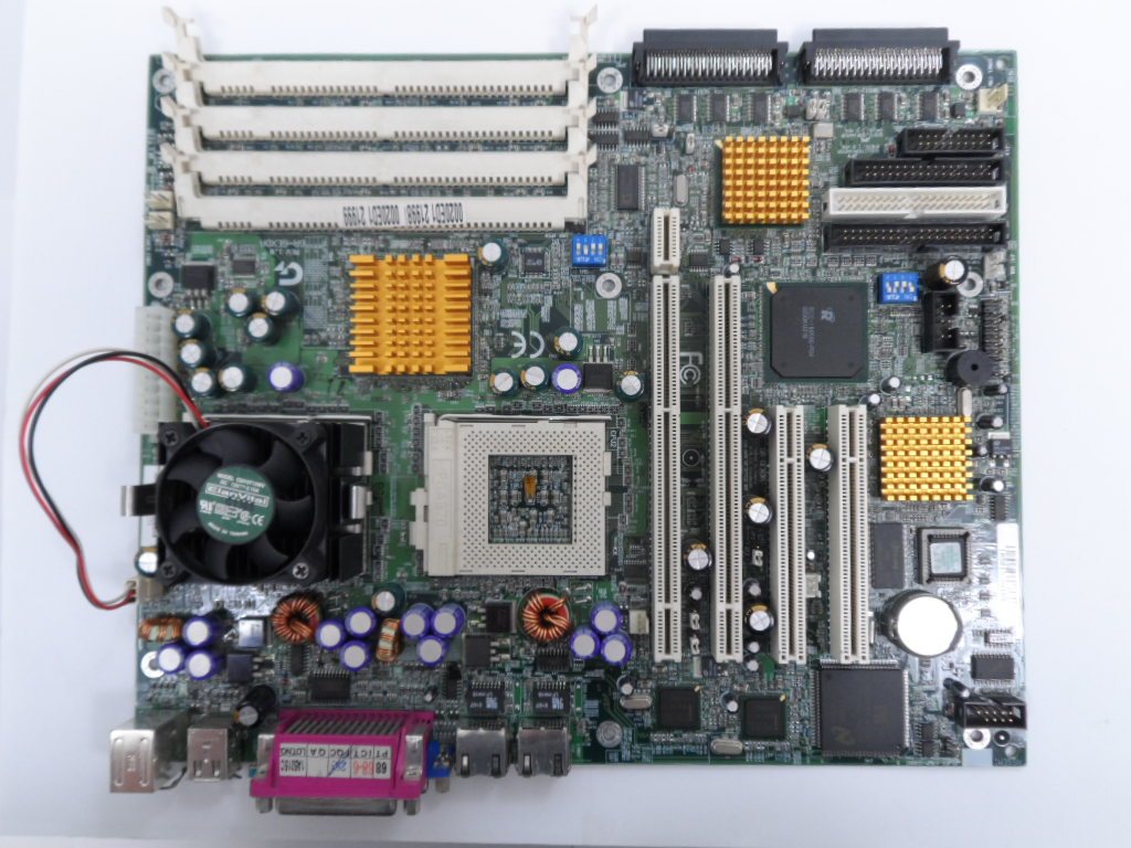 PR18855_GA-6EXDR_Gigabyte GA-6EXDR Motherboard ATX Socket 370 - Image2
