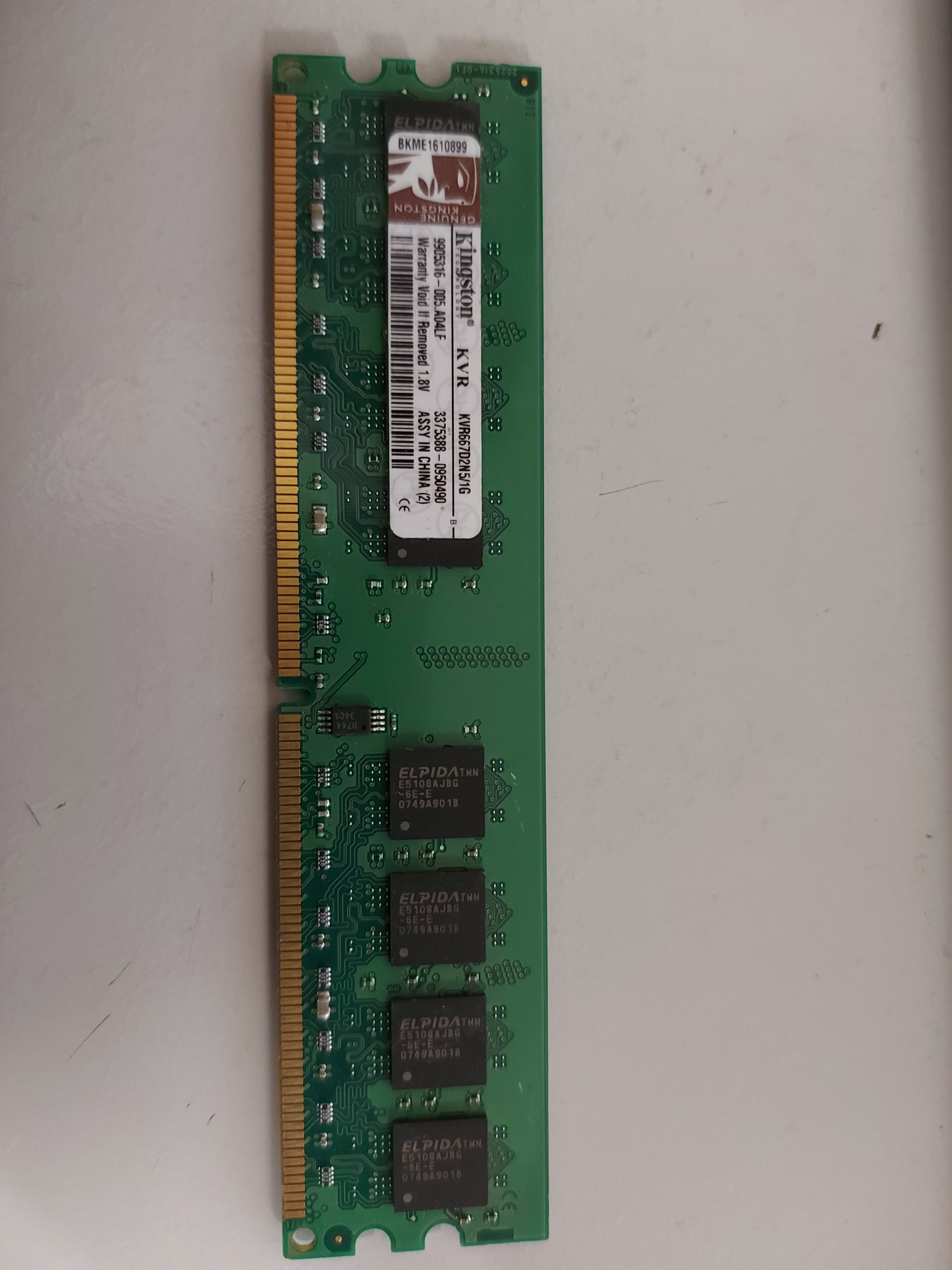Kingston 1GB DDR2 667Mhz Non ECC Memory RAM DIMM KVR667D2N5/1G 9905316-005
